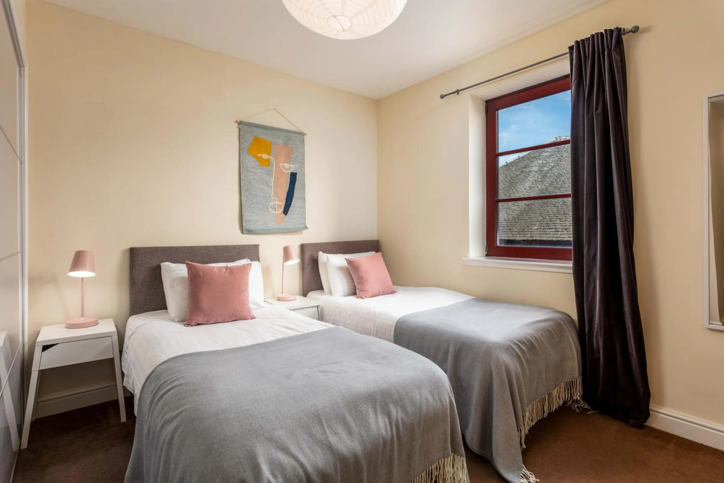 Bed in Elliot Suite No15 - Donnini Apartments