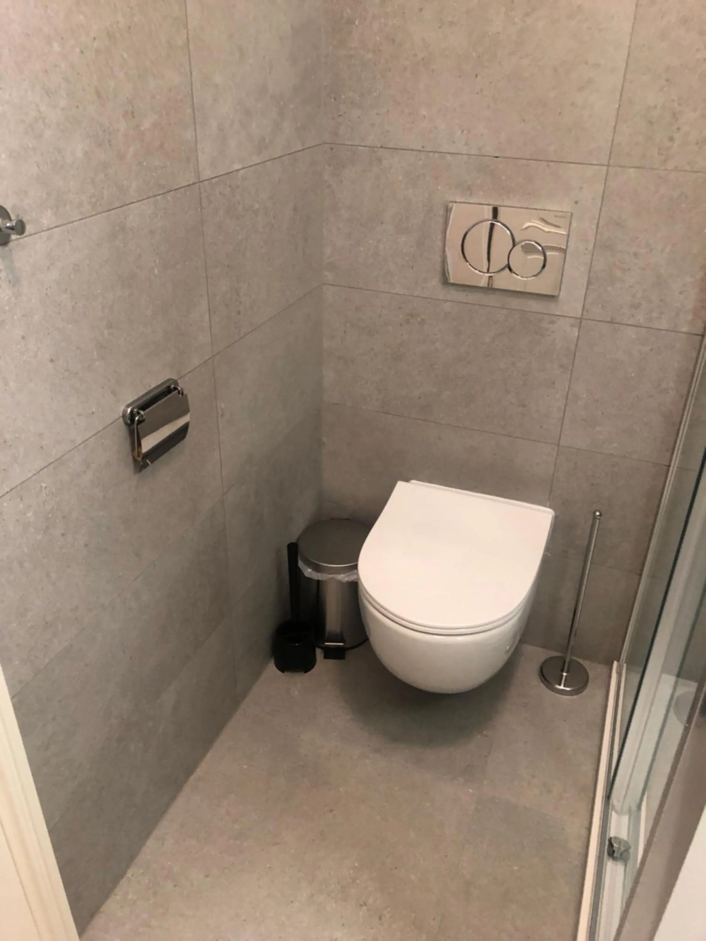 Toilet in OLD TOWN SPIRIT