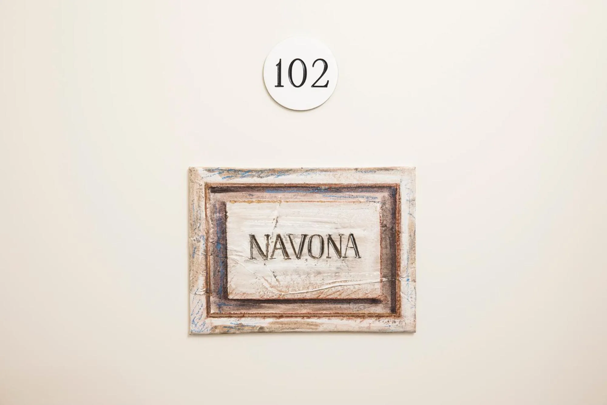 Decorative detail in Trastevere Gallery Suites