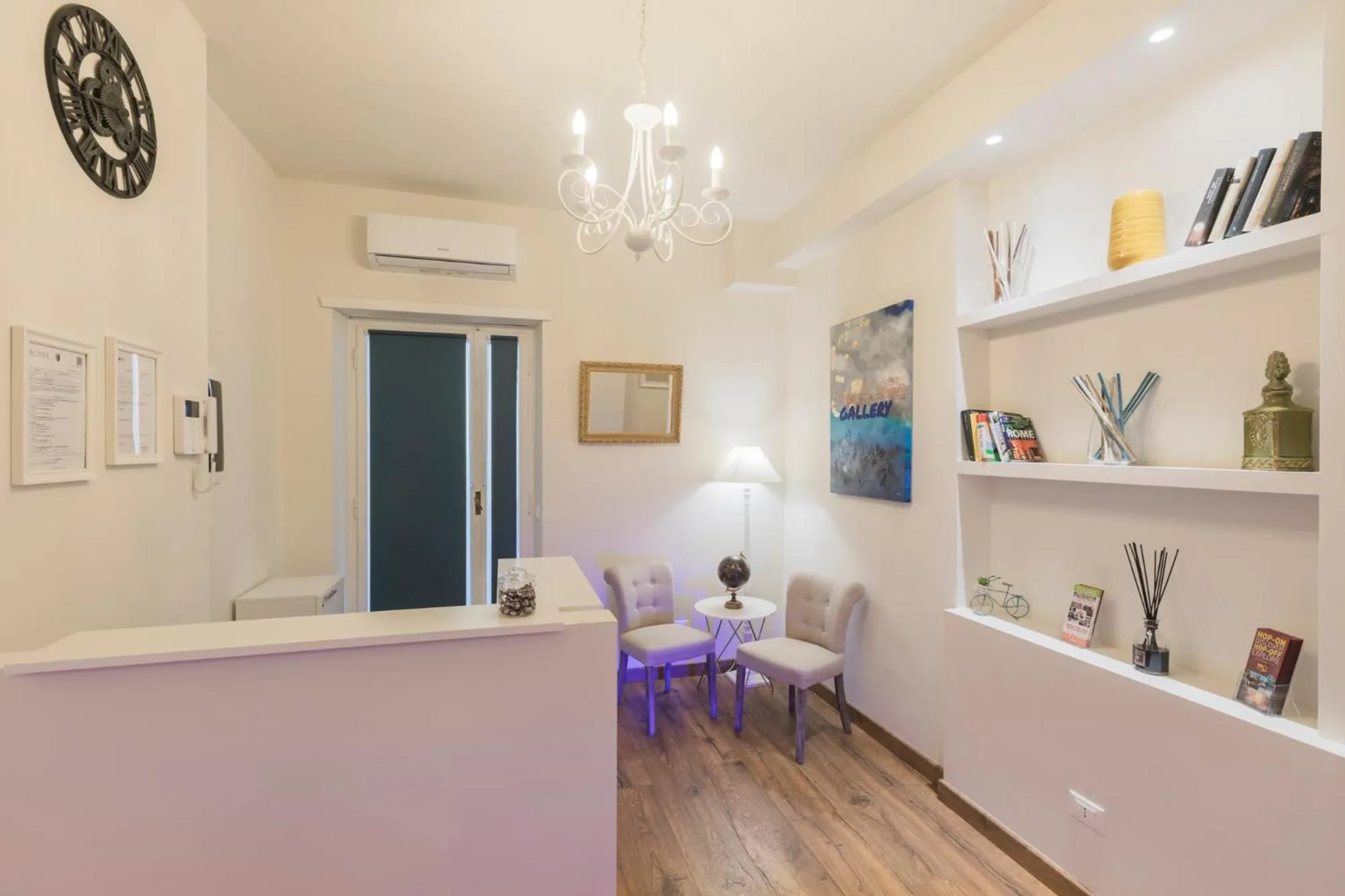 Lobby or reception in Trastevere Gallery Suites