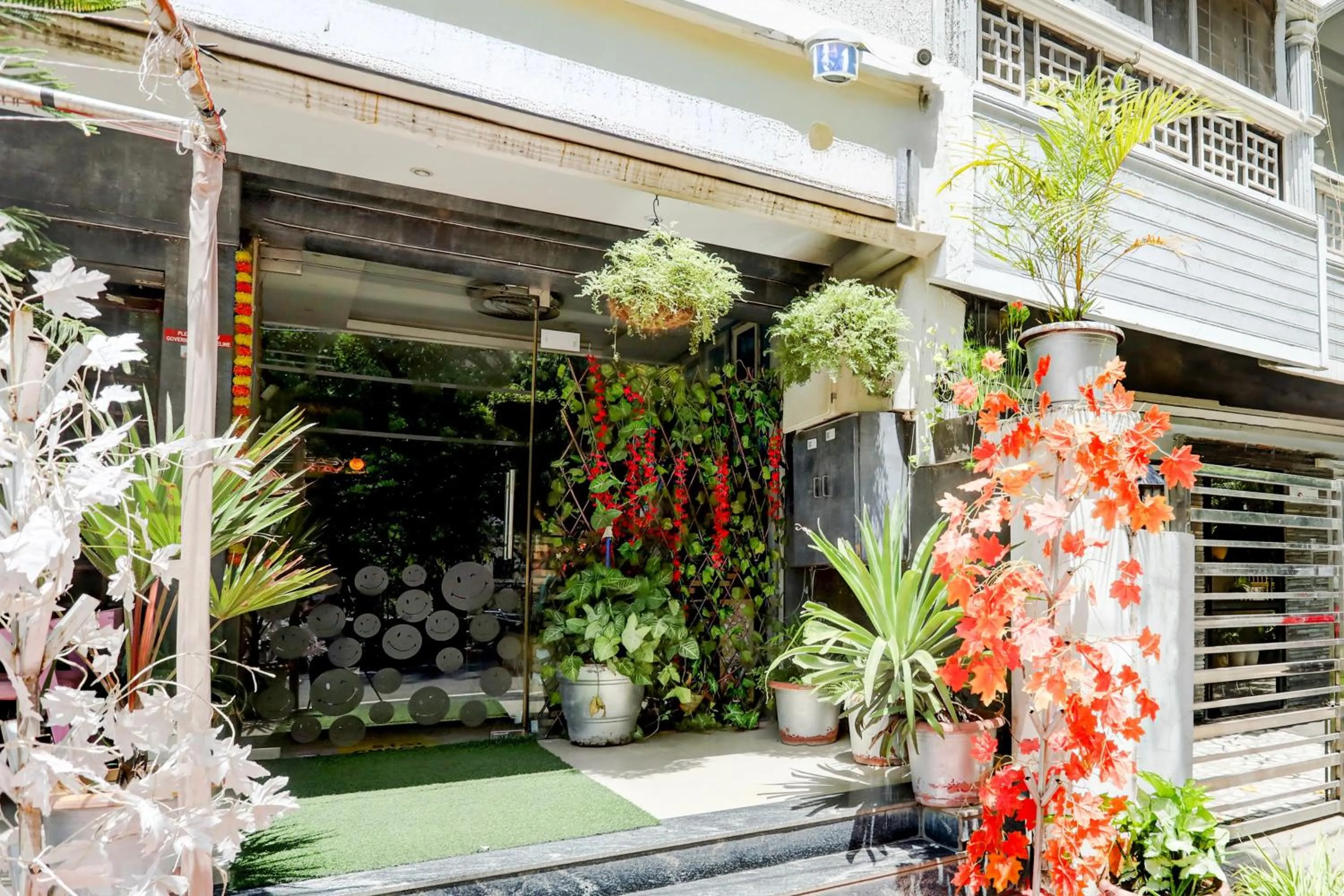 Facade/entrance in Hotel O MP Nagar Near Rachna Tower