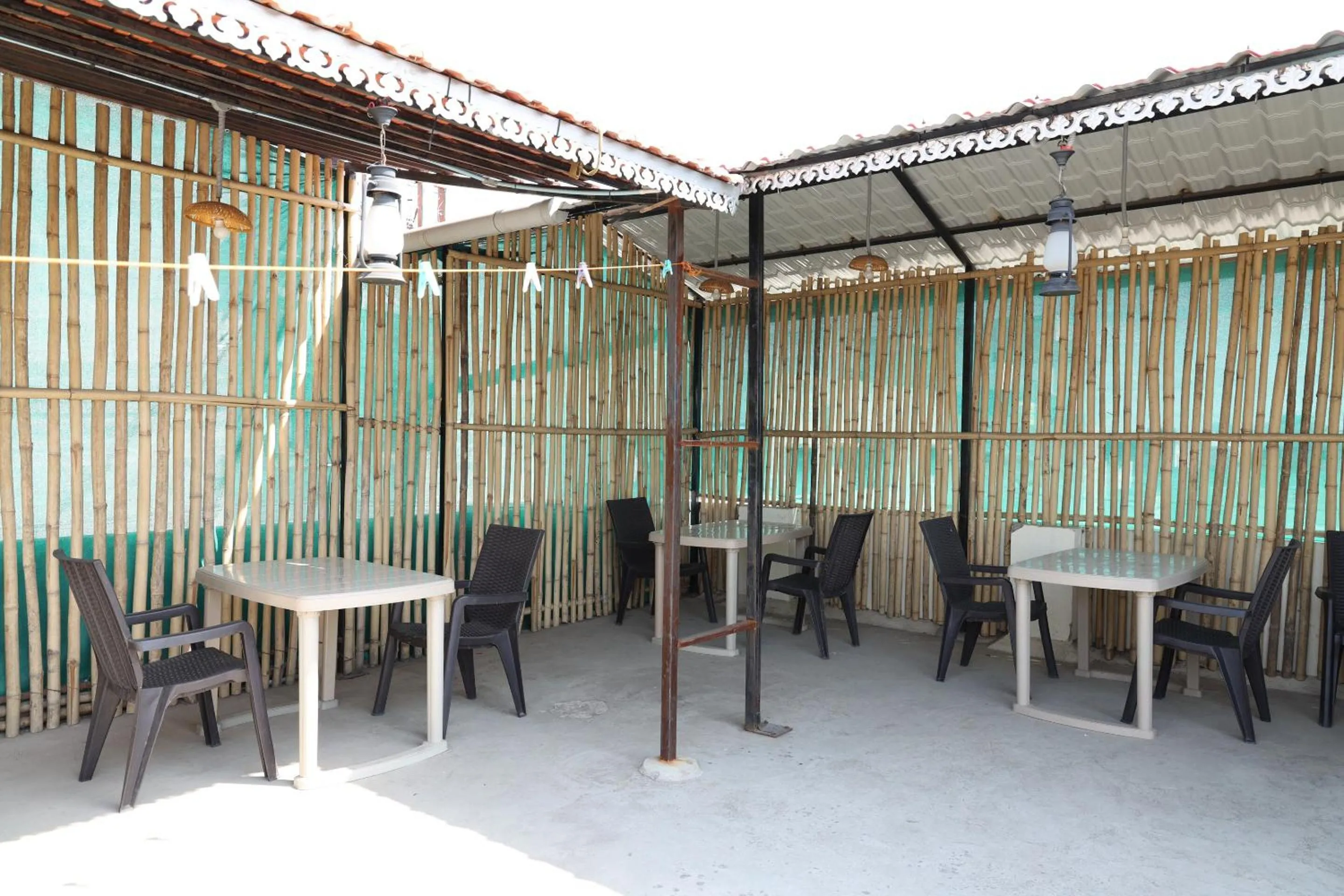 Restaurant/places to eat in Collection O Nagpur International Airport