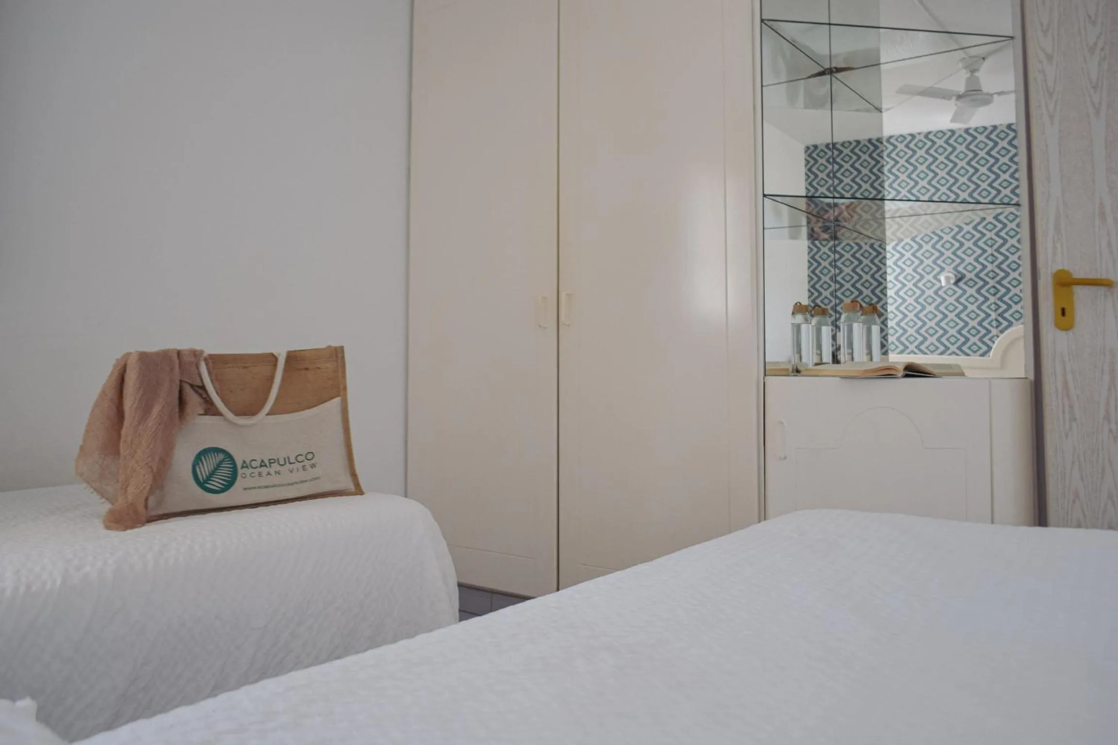 Bedroom, Bed in Acapulco Ocean View