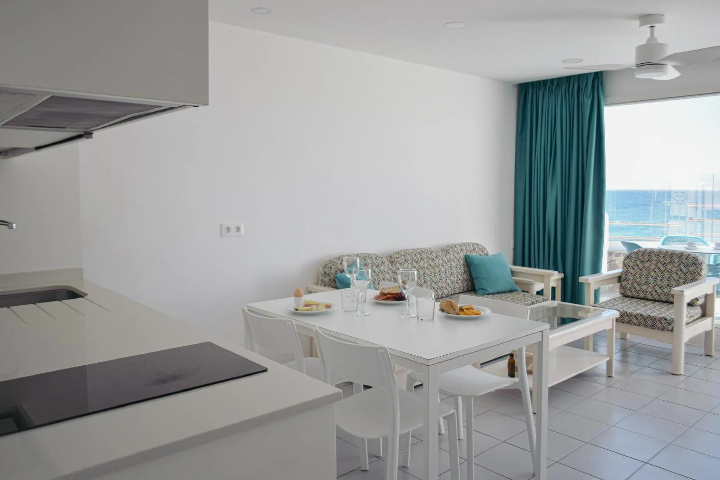 Kitchen or kitchenette in Acapulco Ocean View
