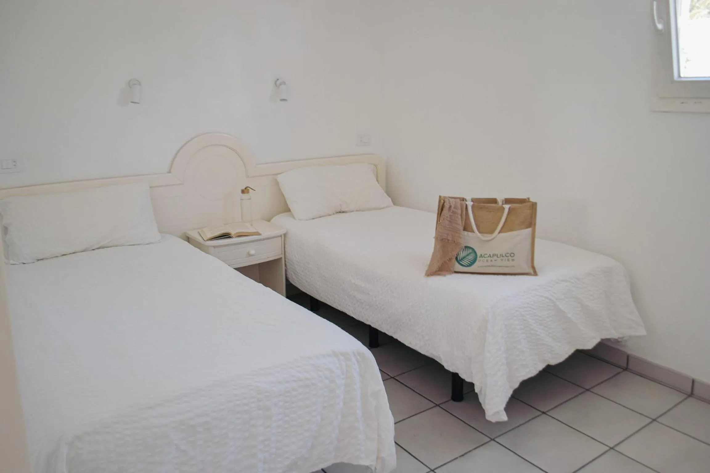 Bedroom, Bed in Acapulco Ocean View