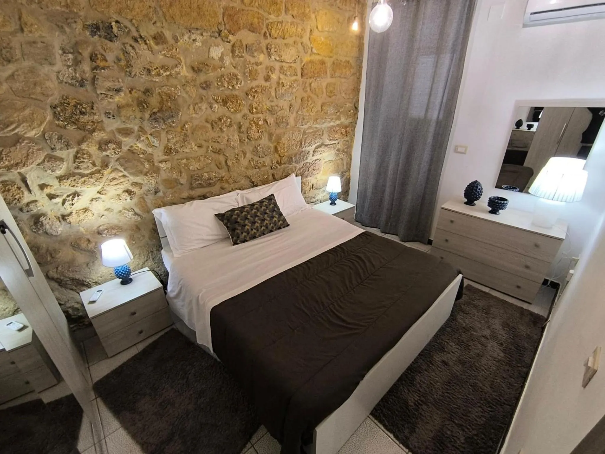 Bed in I Tetti di Girgenti