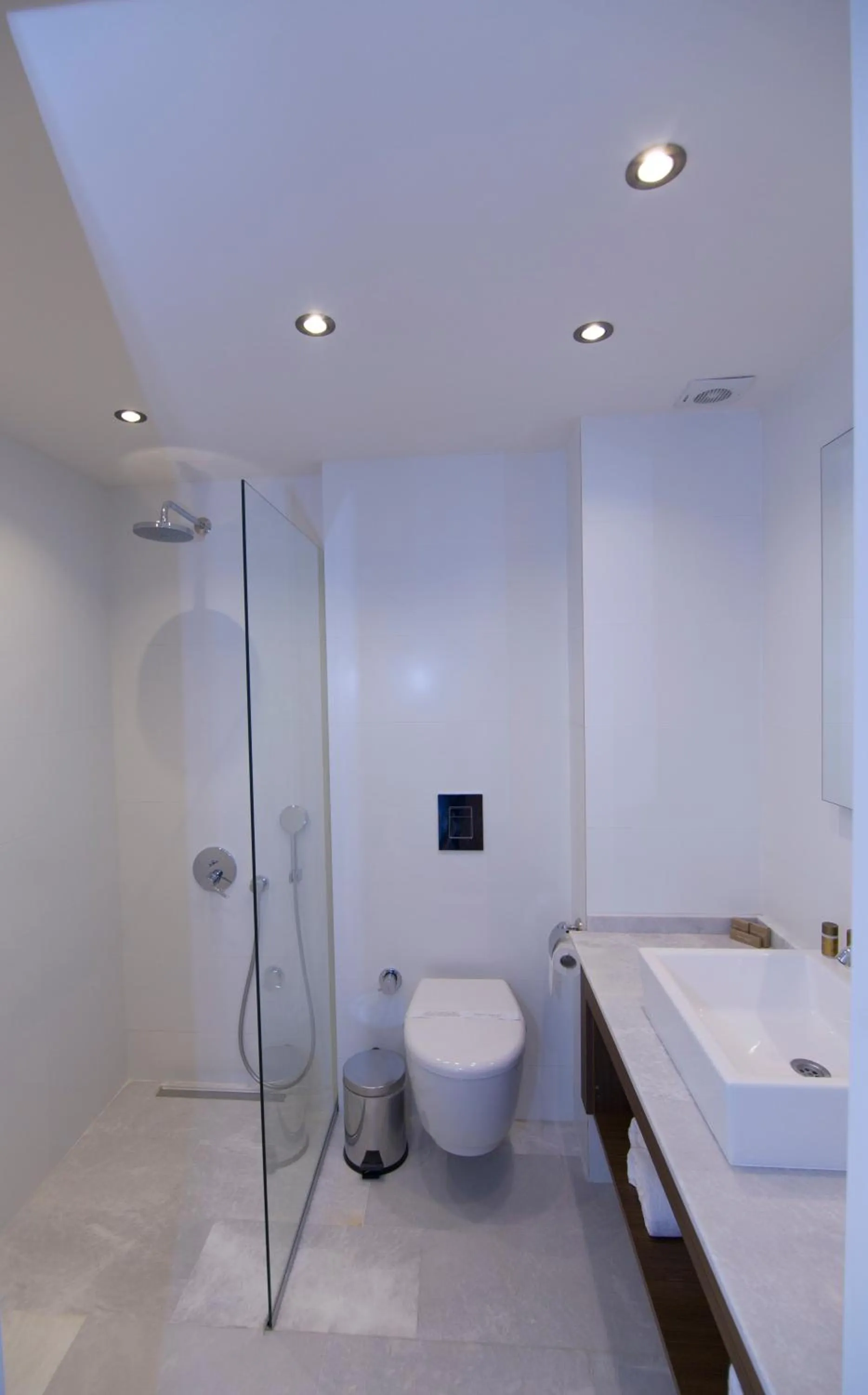 Shower in Neopol Hotel