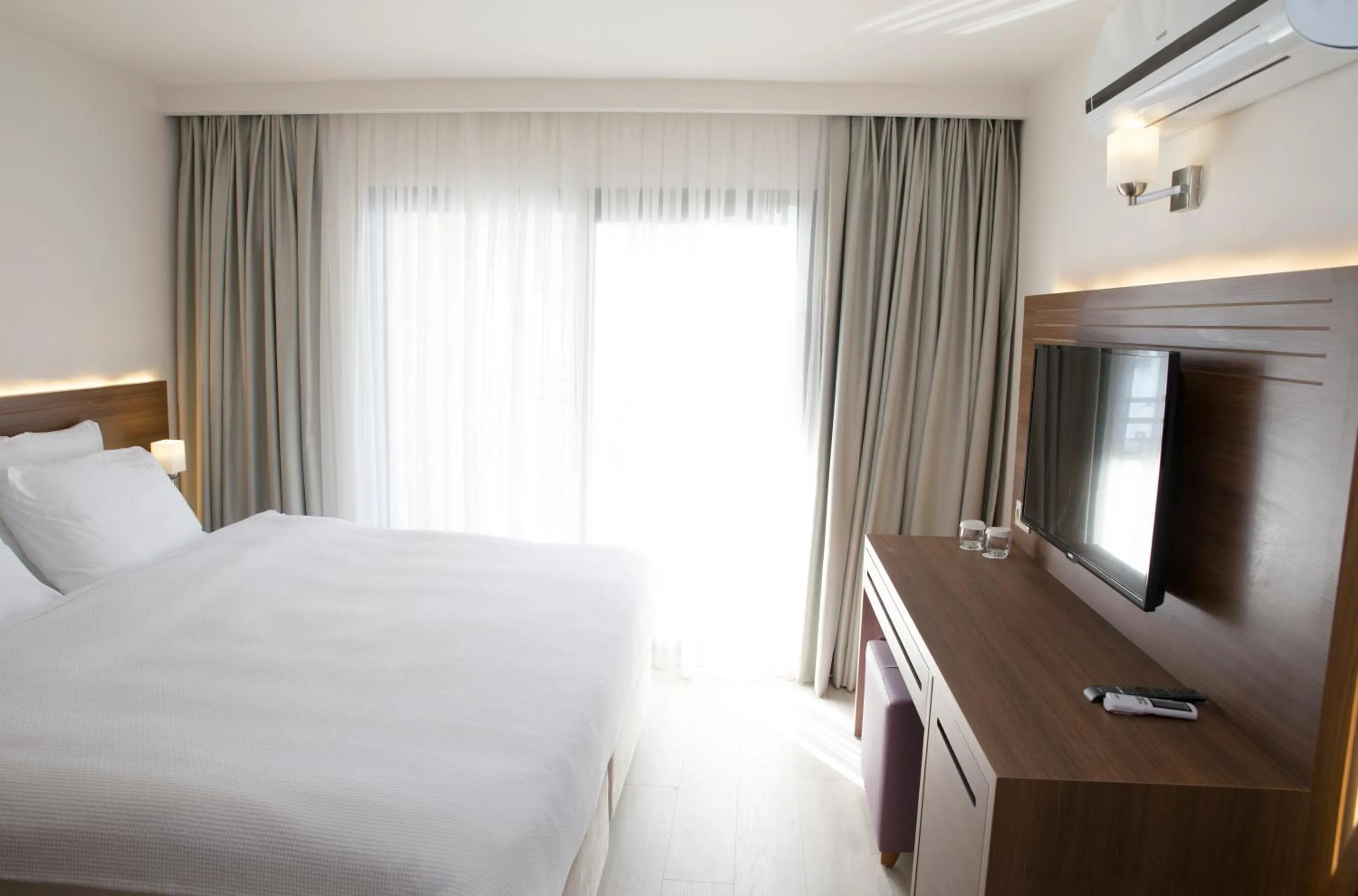 Bedroom, Bed in Neopol Hotel