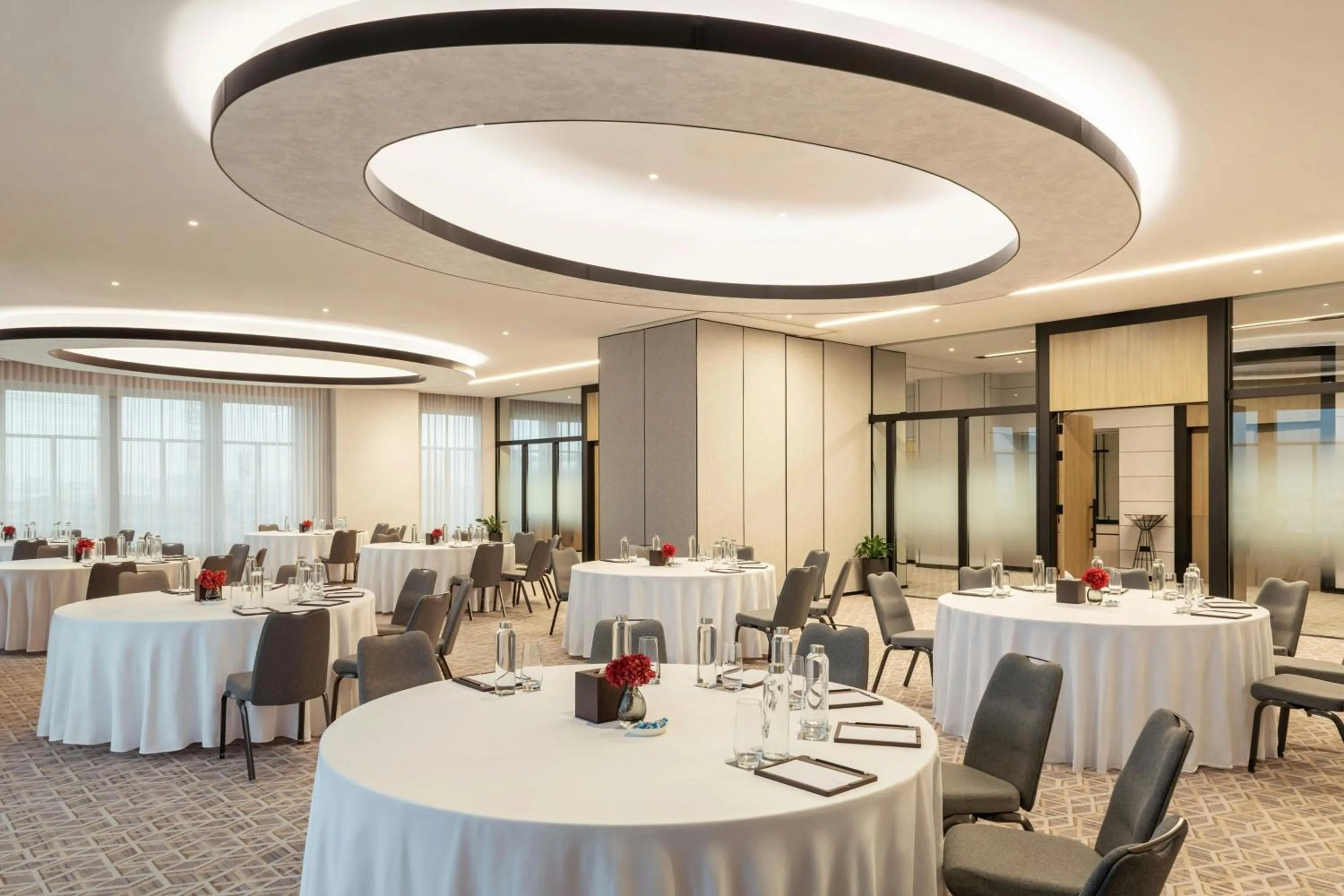 Lounge or bar in Sheraton Mall of the Emirates Hotel, Dubai