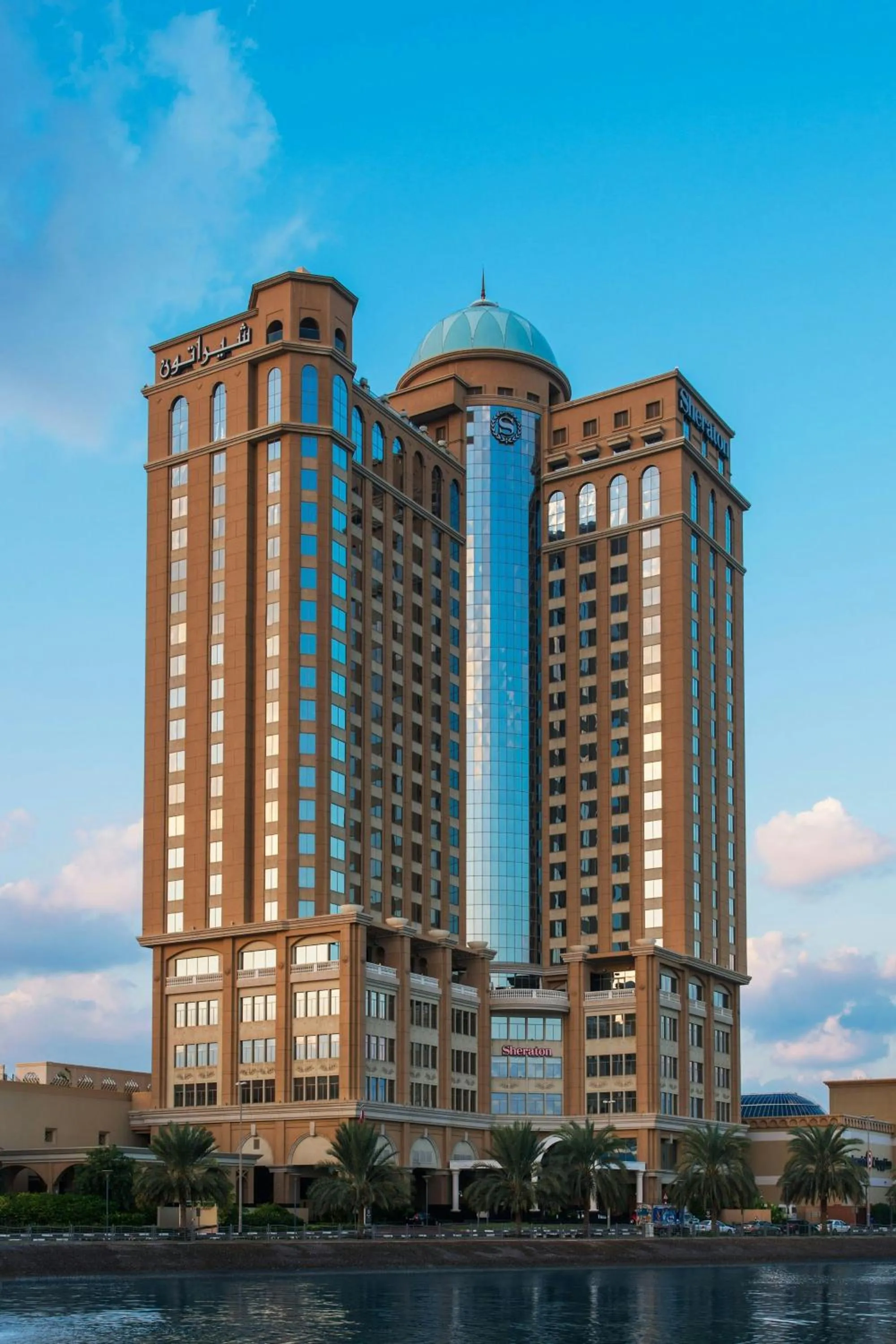 Property building in Sheraton Mall of the Emirates Hotel, Dubai