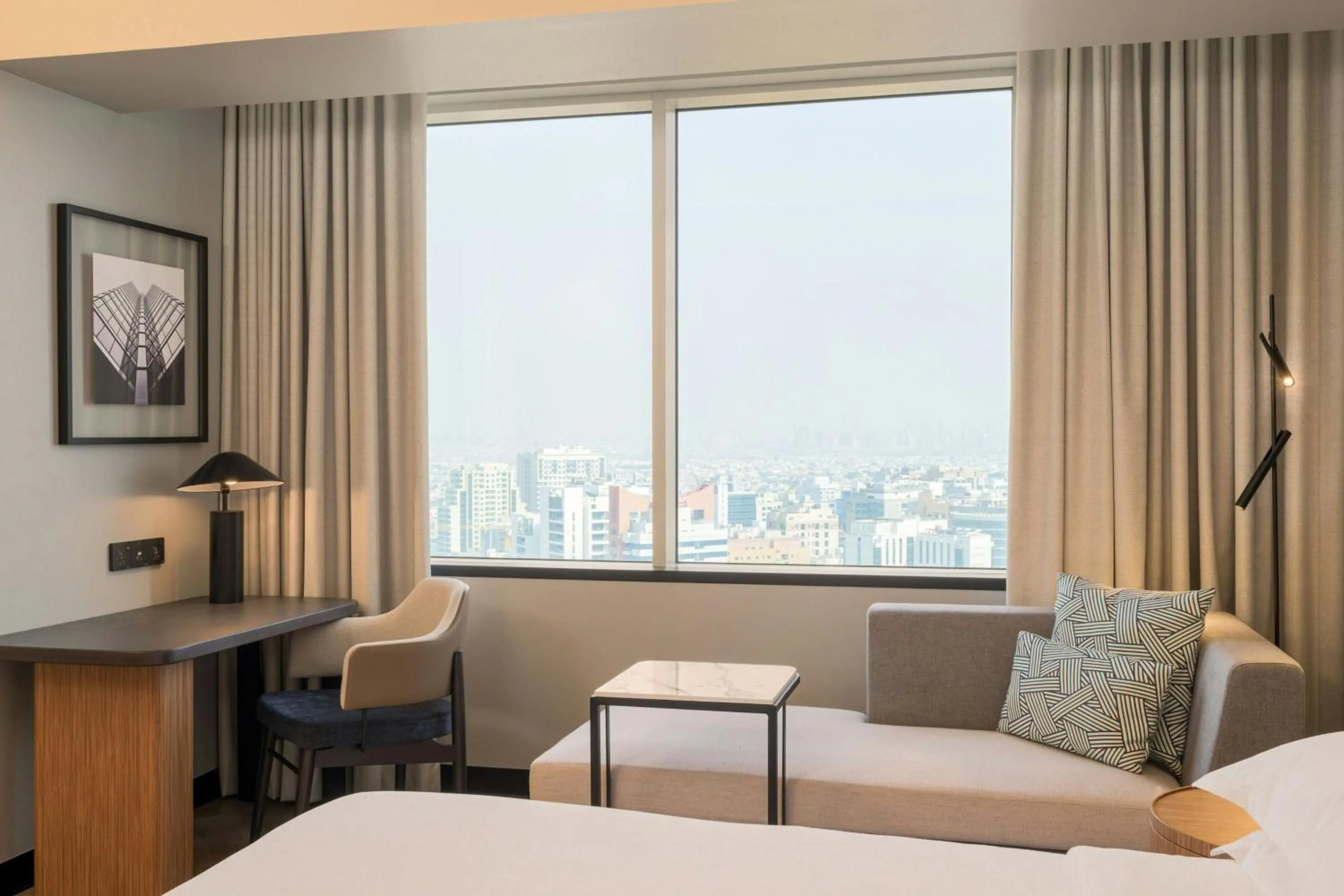 Bedroom, Bed in Sheraton Mall of the Emirates Hotel, Dubai