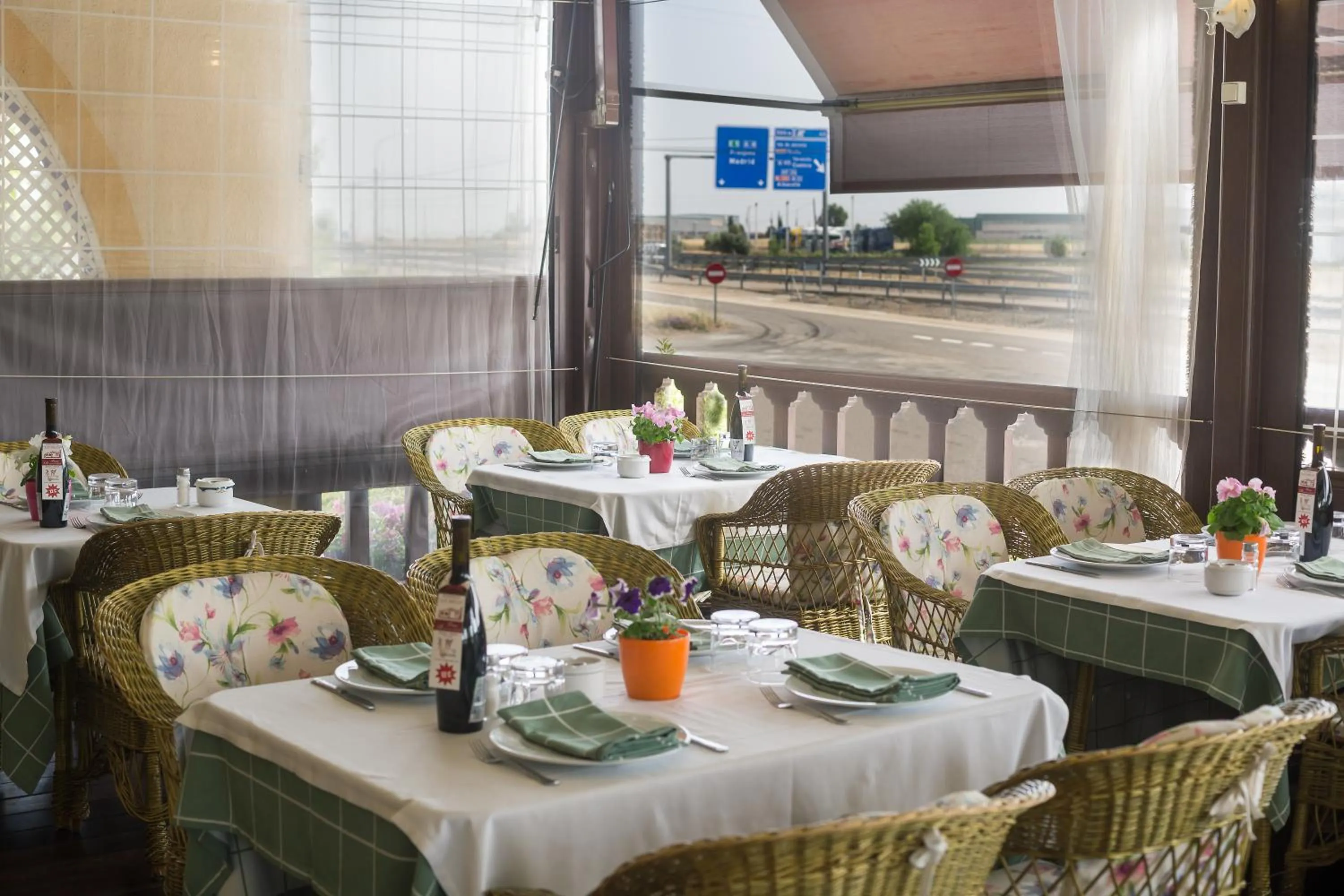 Breakfast in Los Arcos