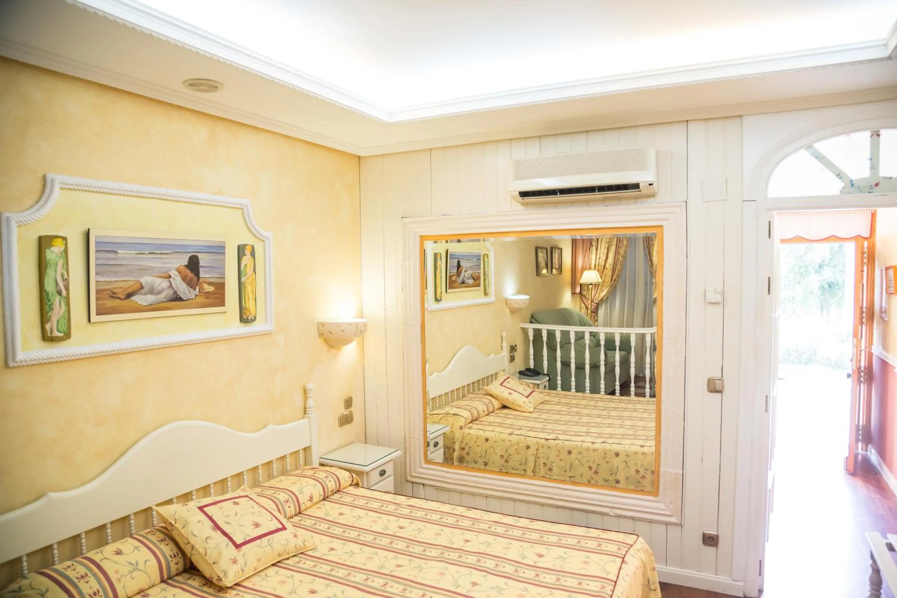 Other, Bed in Los Arcos