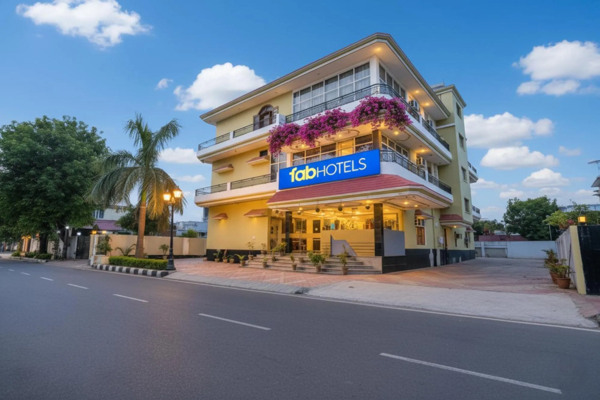 Property building in FabHotel Kriti Green - Hanuman Mandir, Lathia