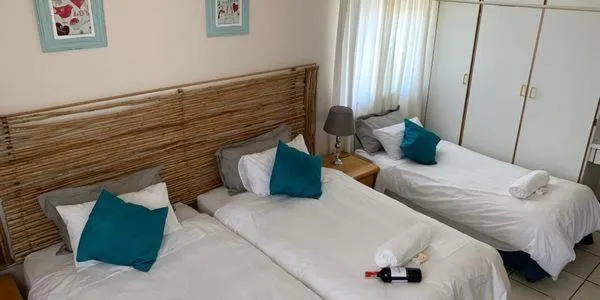 Bed in Lodge Strand (The)