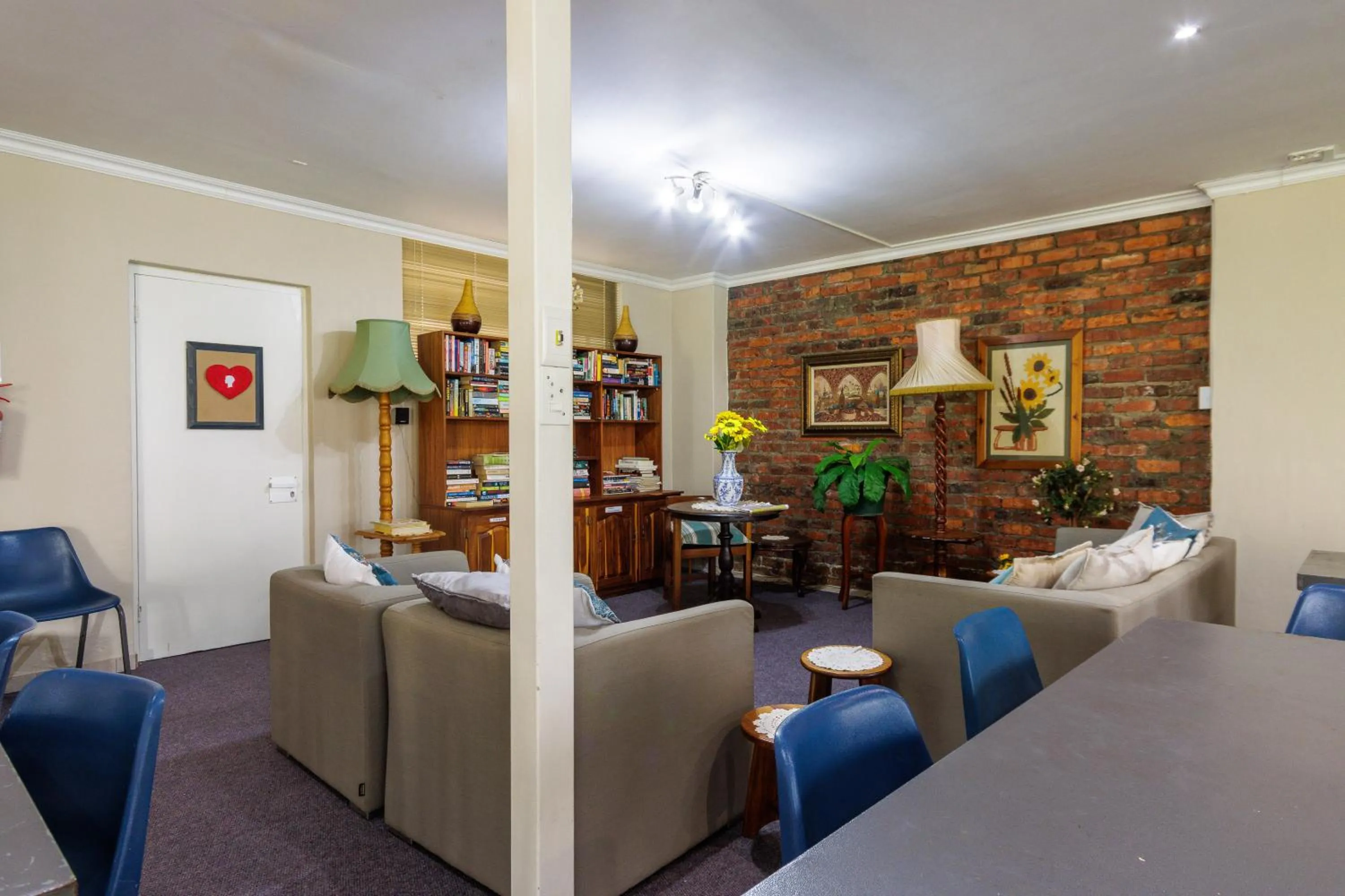 Library in Ashley on Beach Strand