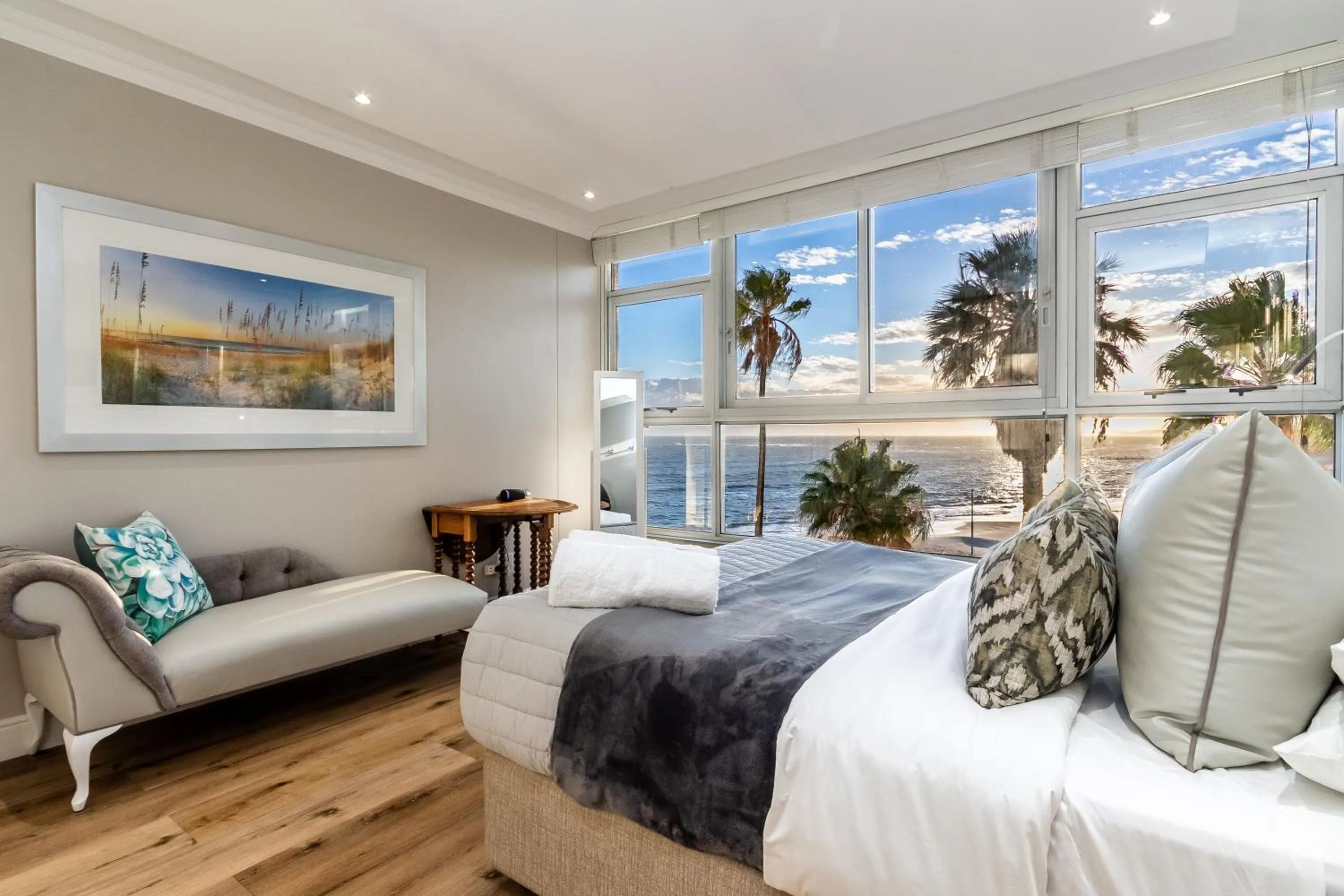 Bedroom, Bed in Ashley on Beach Strand