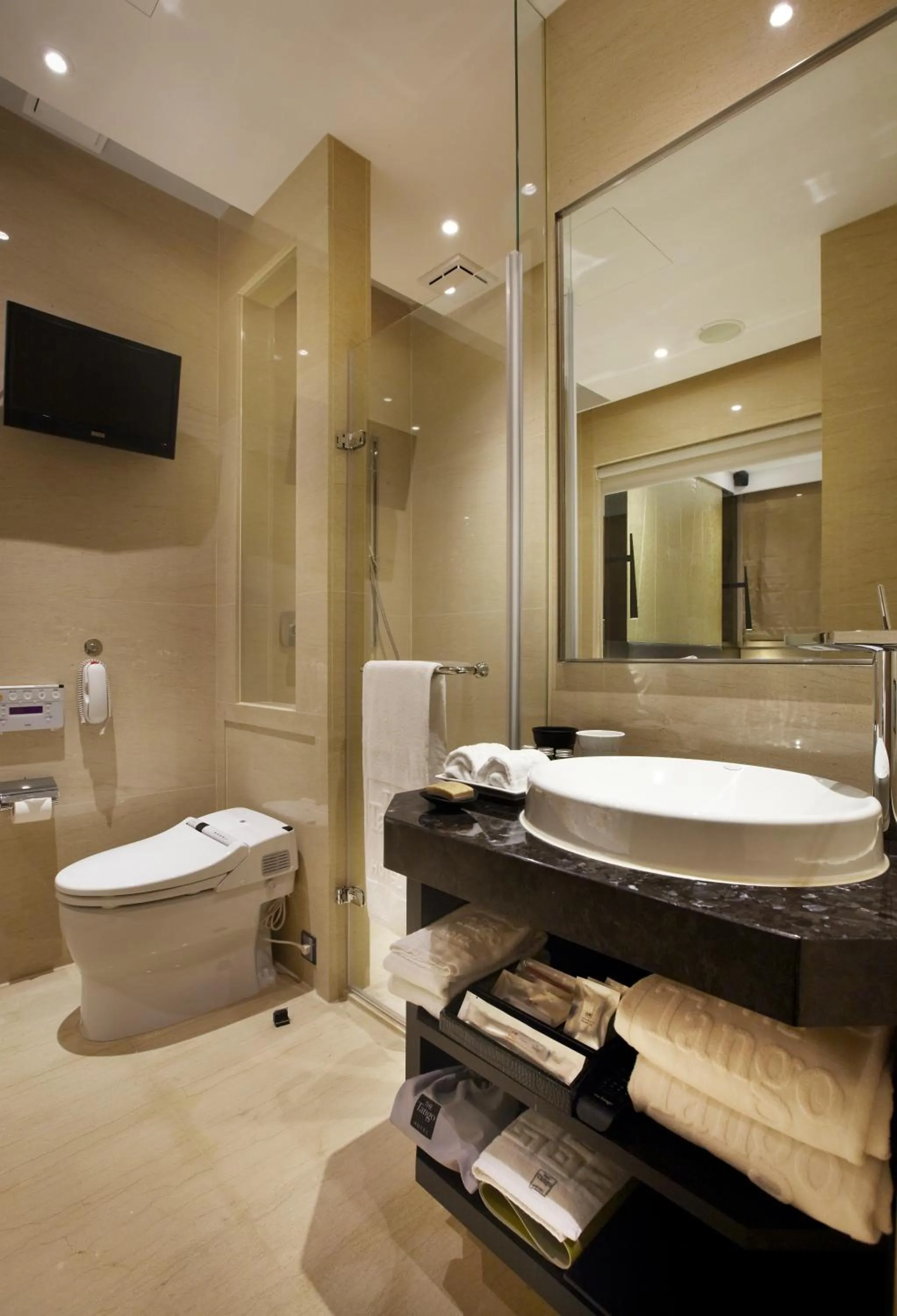 Bathroom in The Tango Hotel Taipei ChangAn