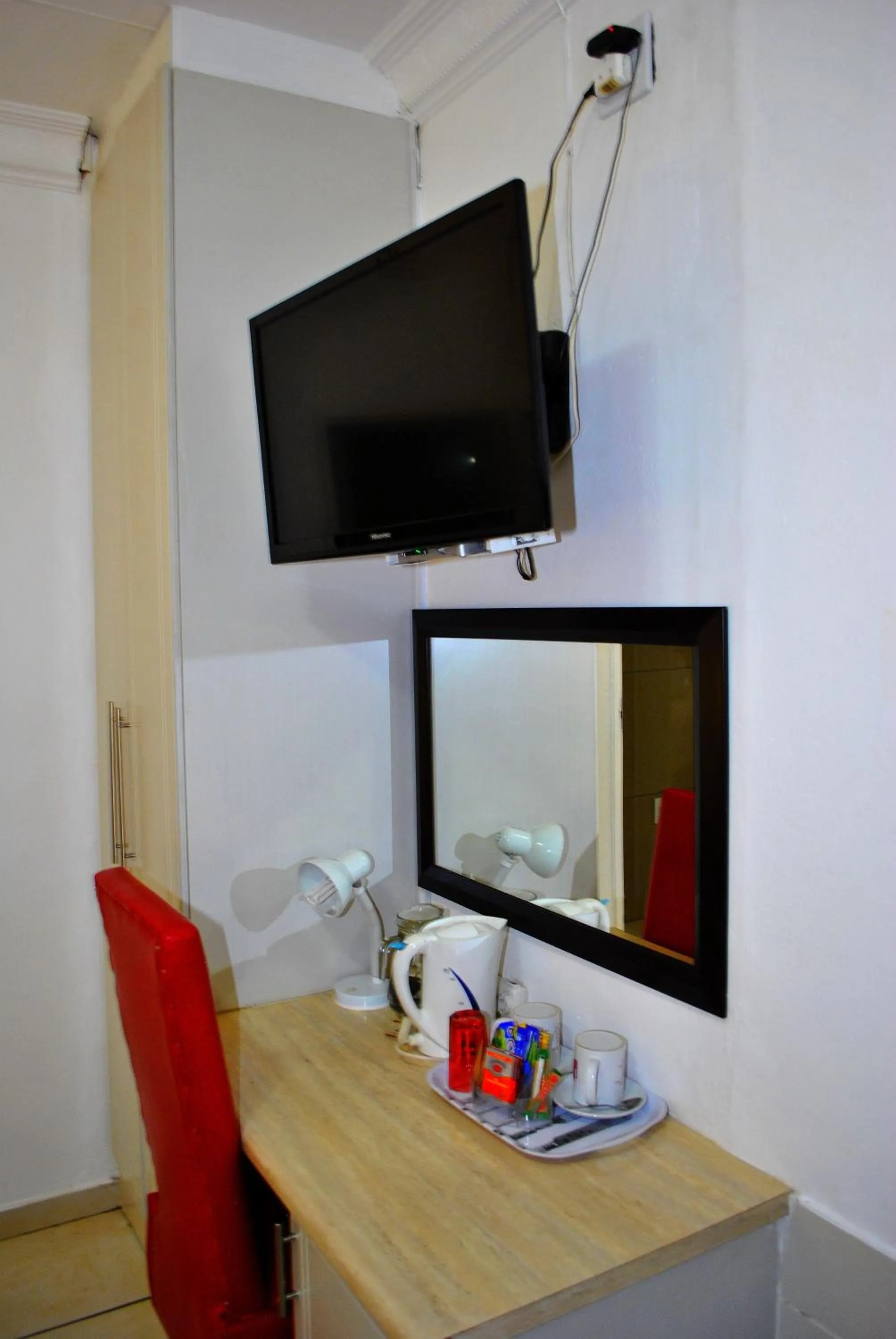 TV and multimedia in Lapologa Bed & Breakfast