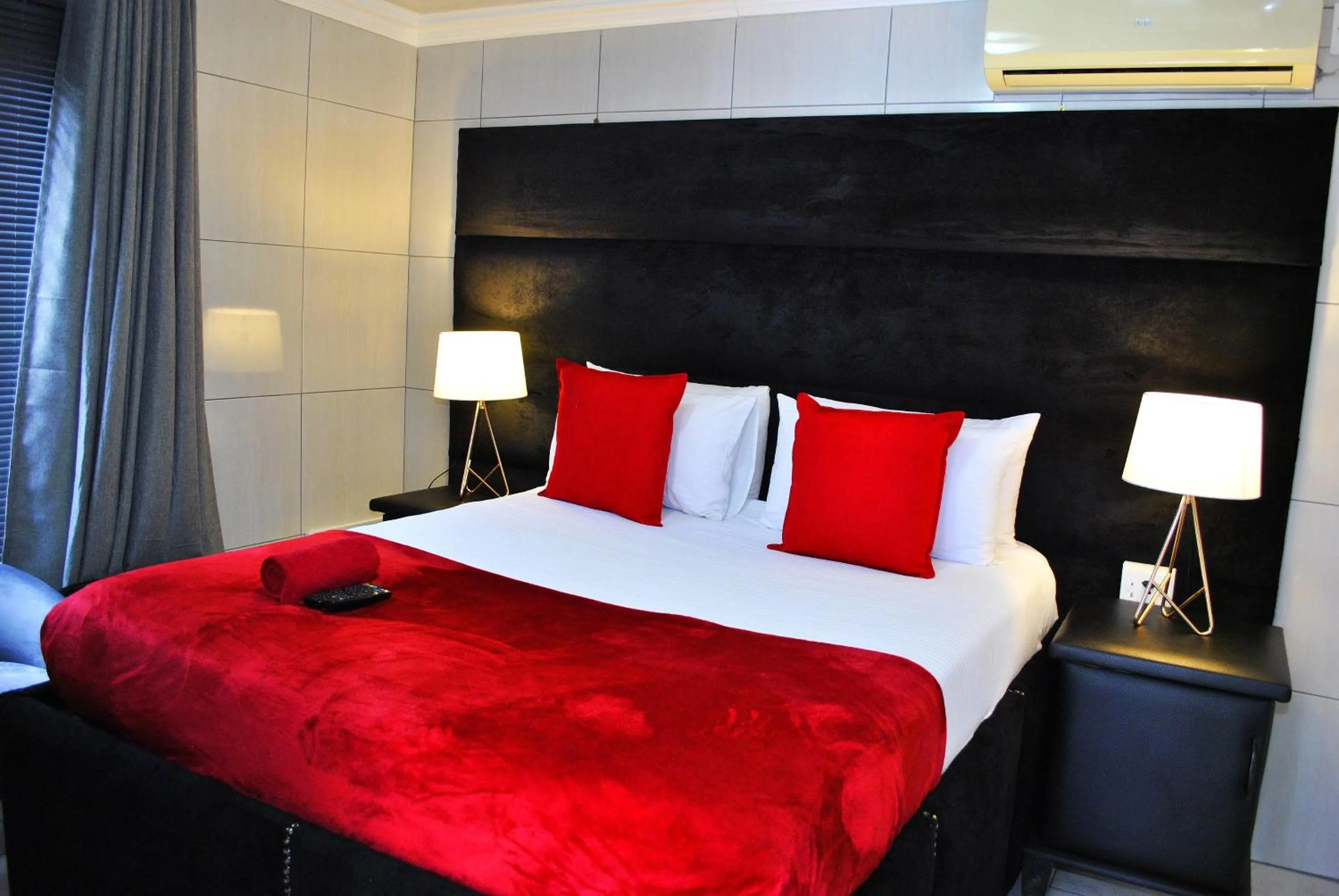 Bed in Lapologa Bed & Breakfast