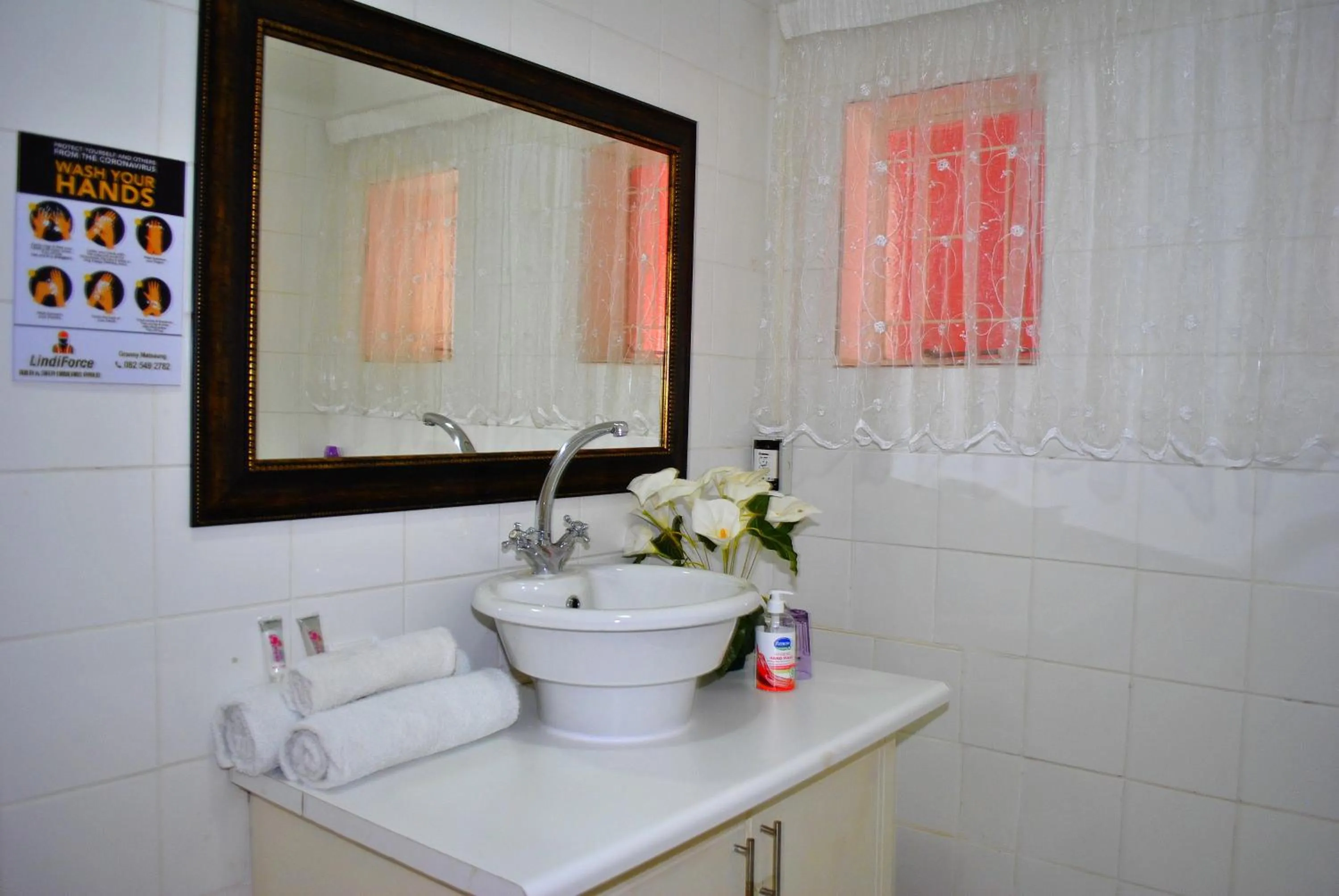 Bathroom in Lapologa Bed & Breakfast
