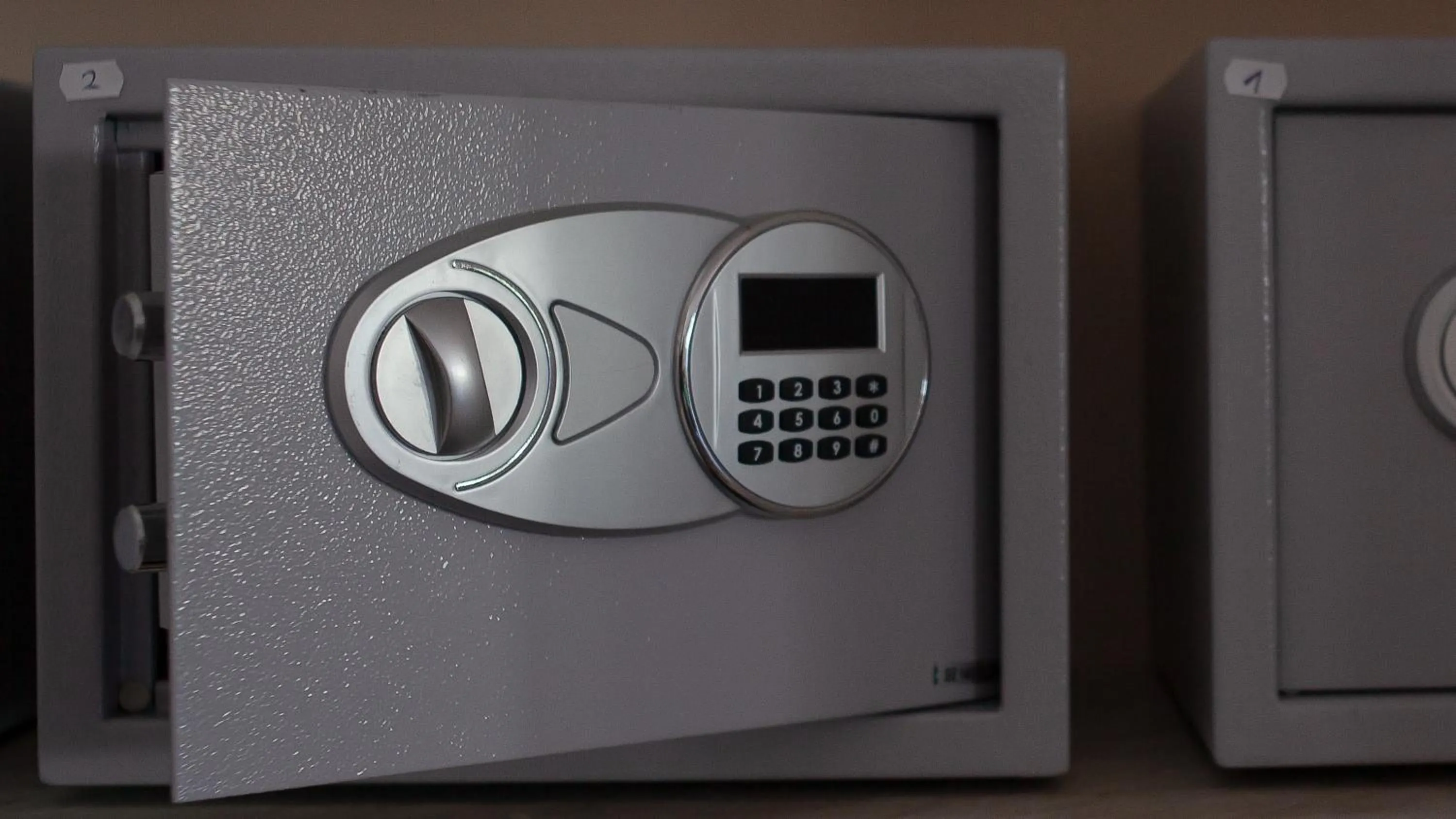 safe in Hotel Platán