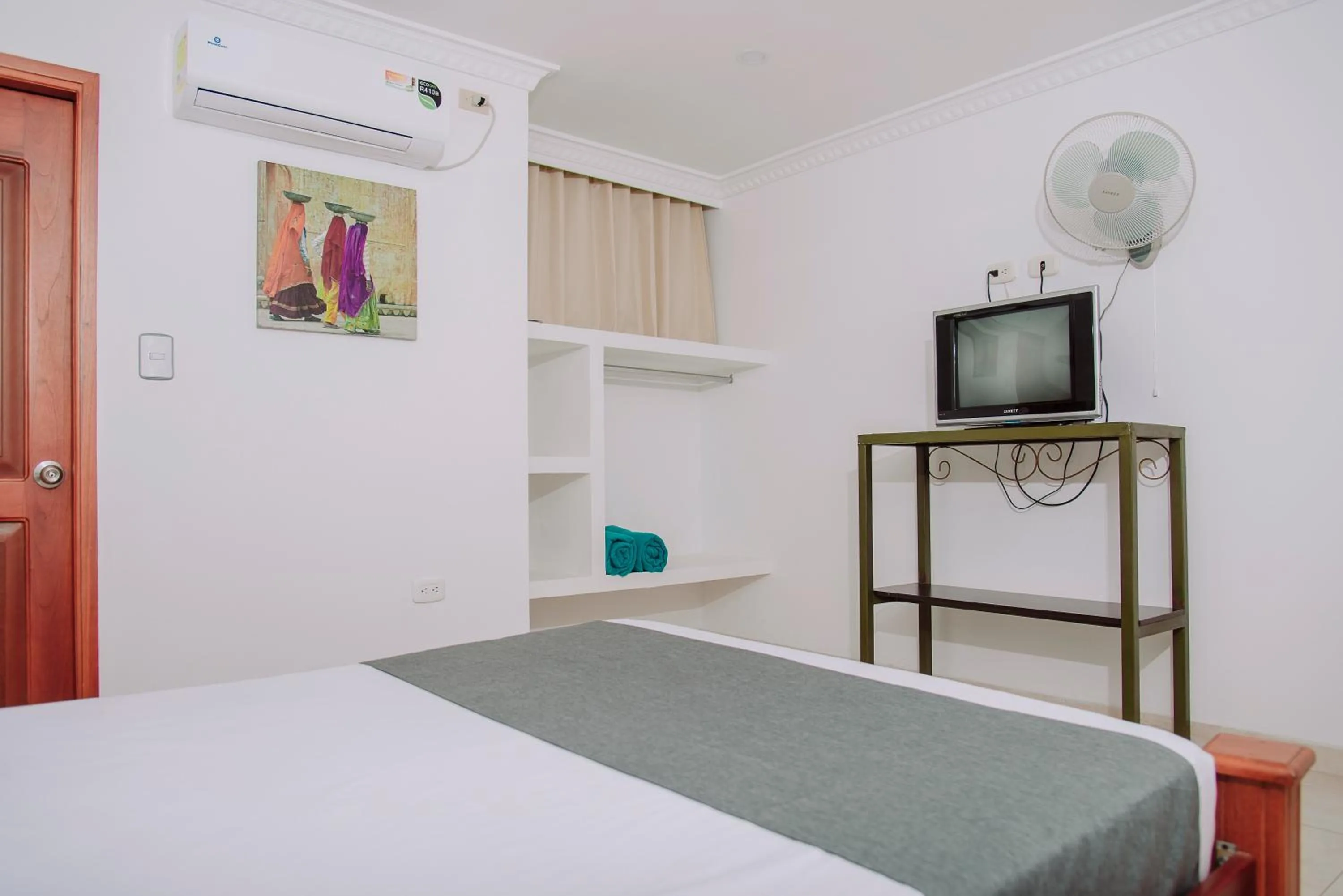 Bed in Hotel Colon Rodadero