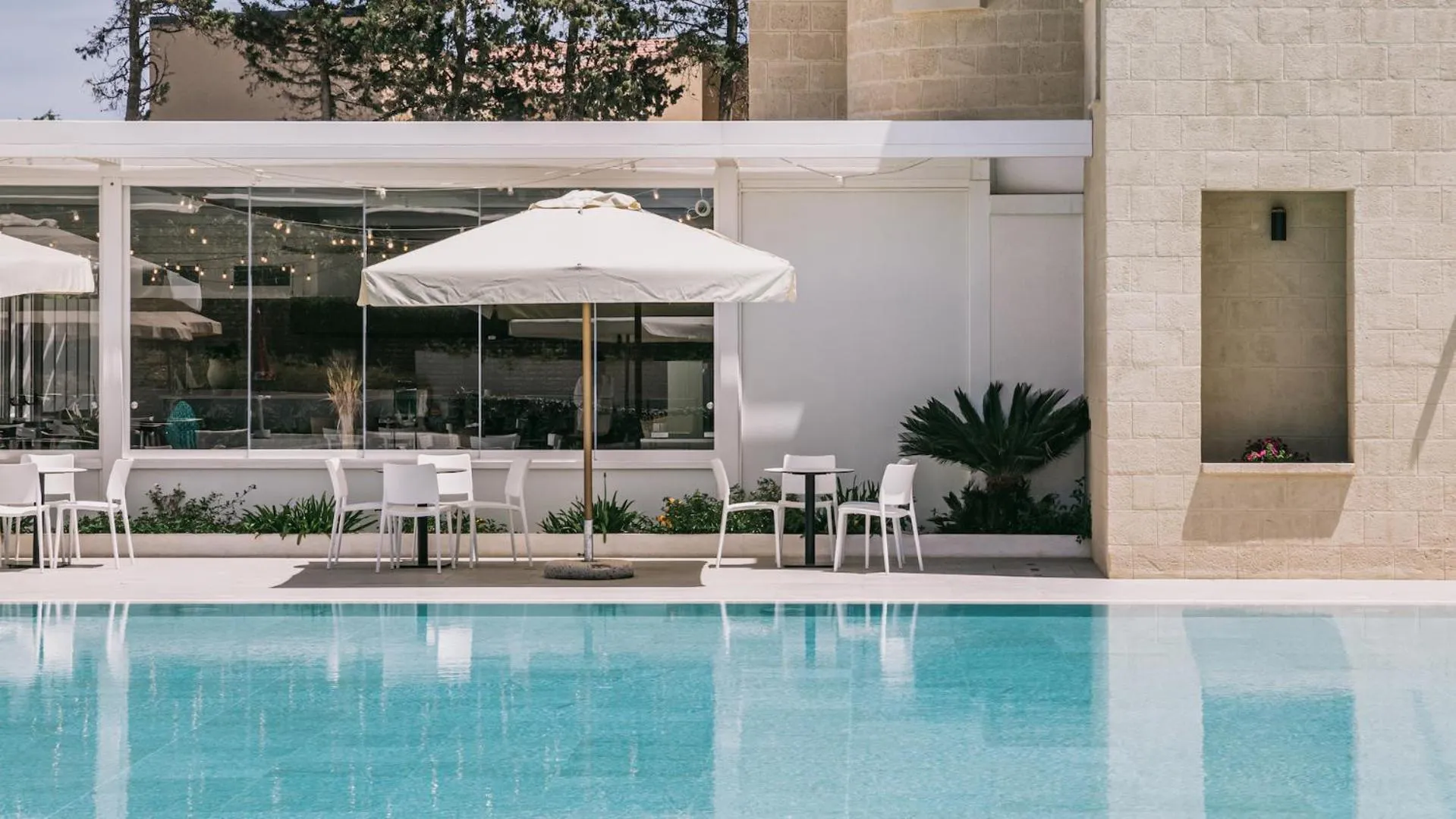 Swimming pool in Mangia's Himera Resort