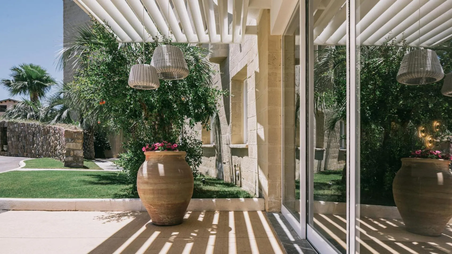 Facade/entrance in Mangia's Himera Resort