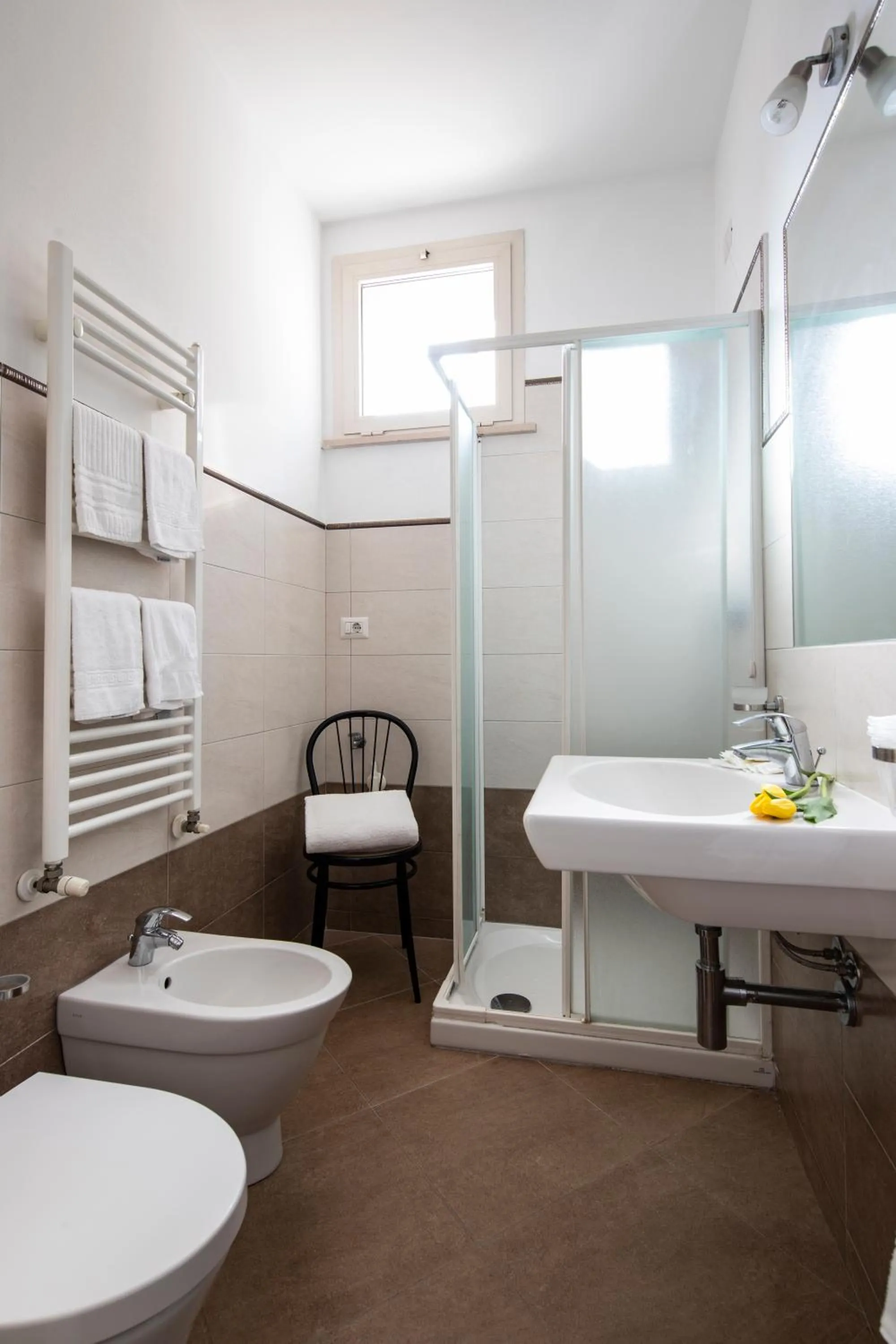 Shower in Amadei Hotel Figaro & Apartments