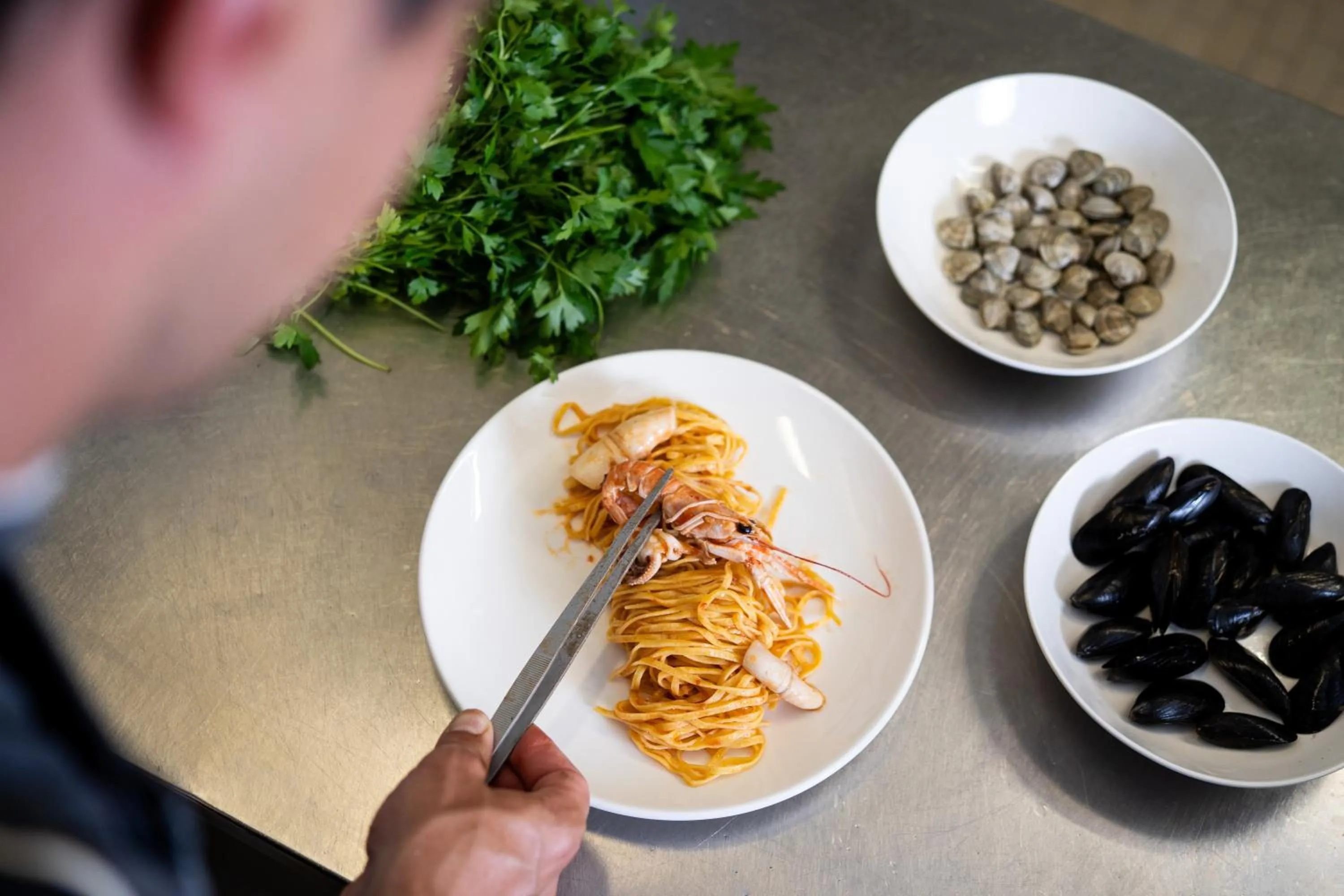 Restaurant/places to eat in Amadei Hotel Figaro & Apartments