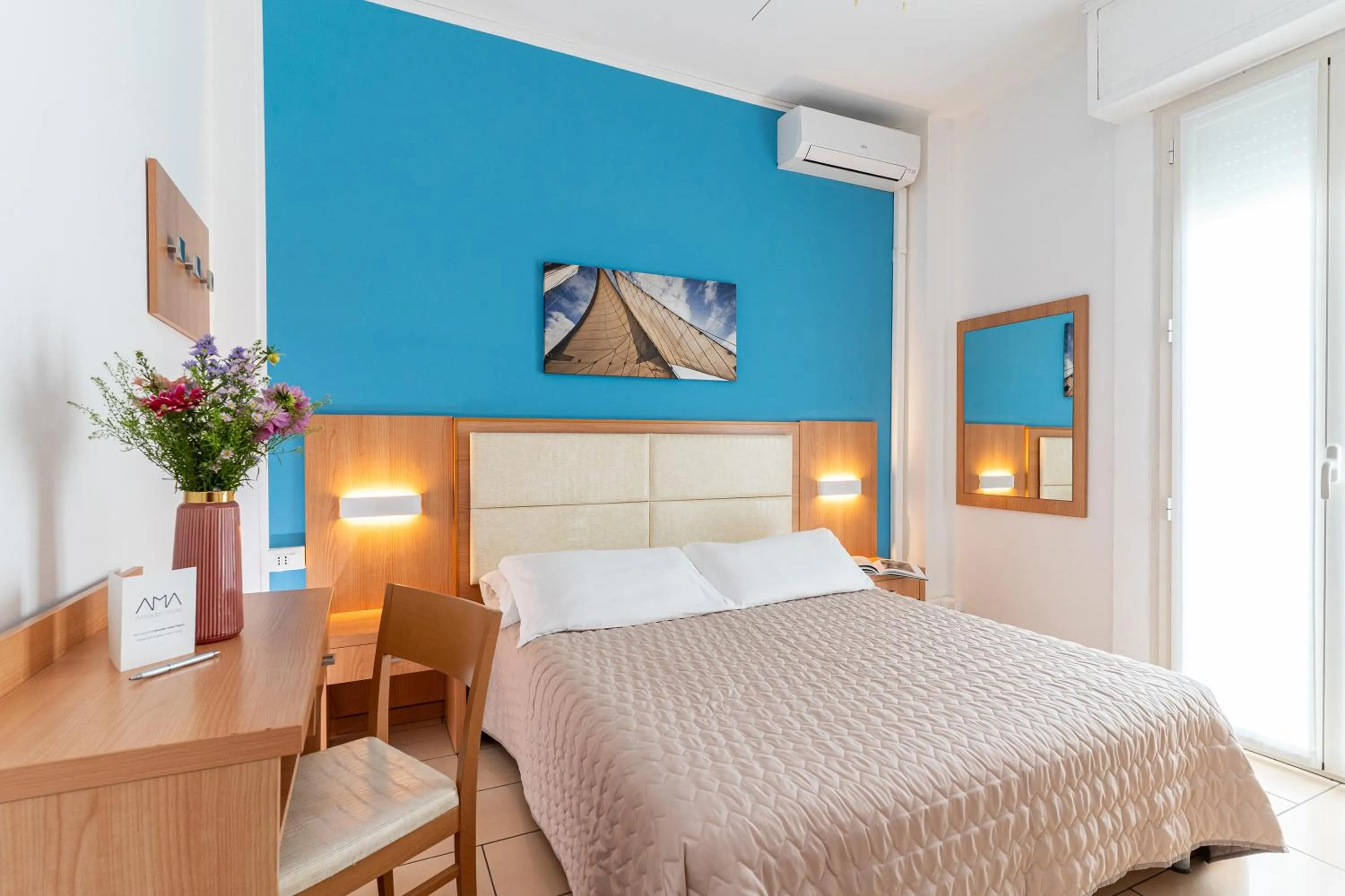 Bedroom, Bed in Amadei Hotel Figaro & Apartments