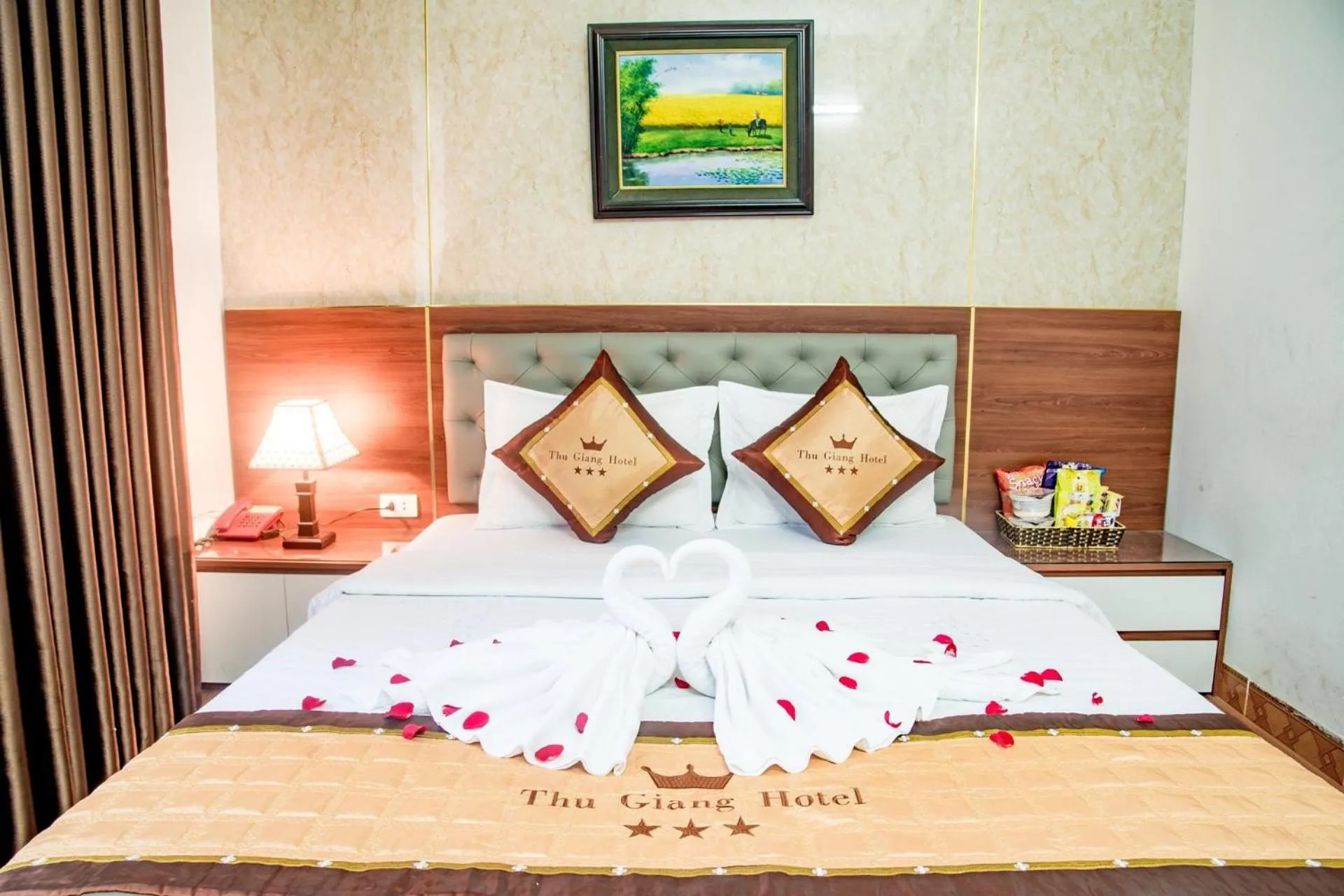 Bedroom, Bed in OYO 1143 Thu Giang Hotel