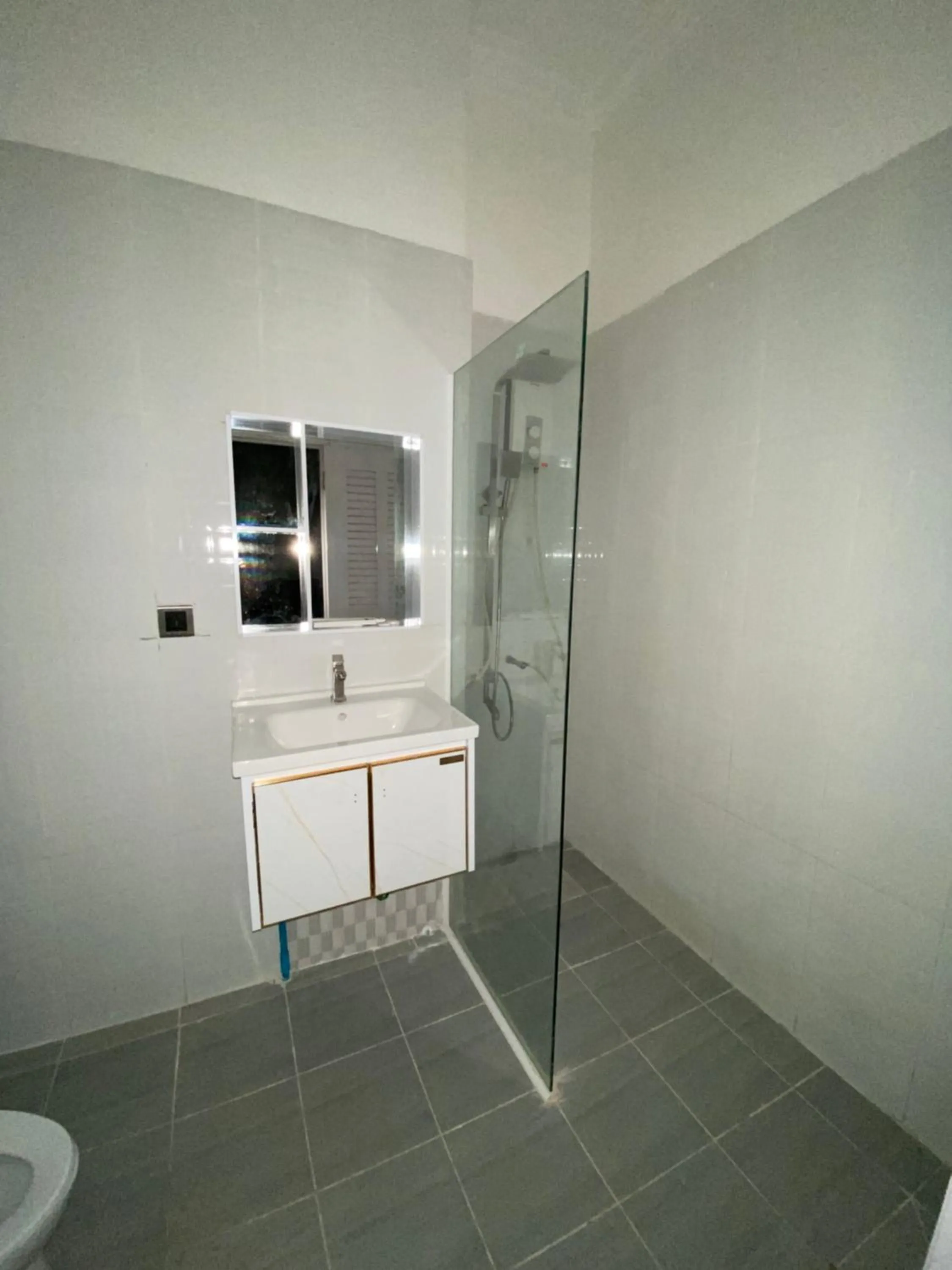 Shower in 4 RIVERS HOTEL