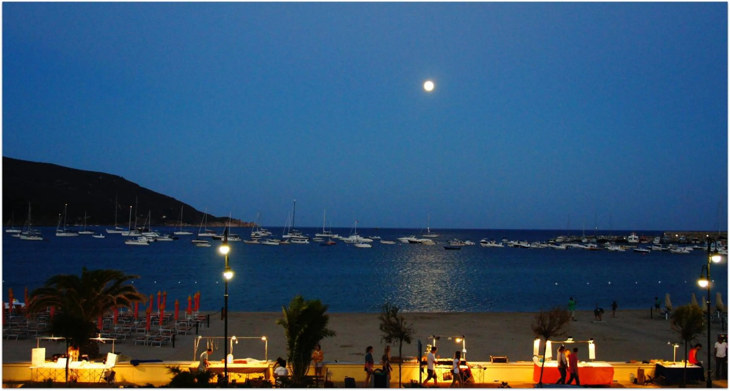 Area and facilities in Hotel Select