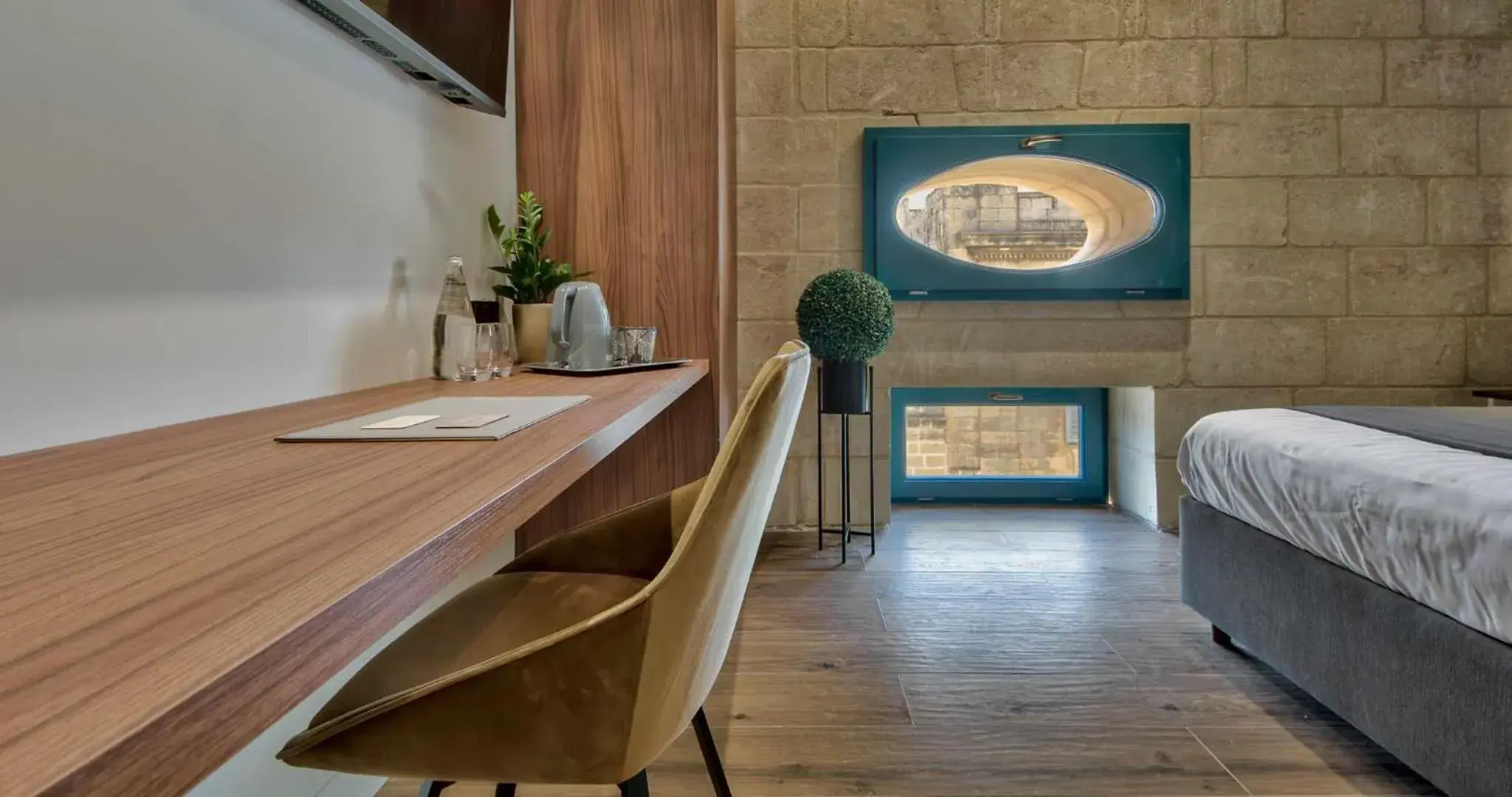 Deluxe Double Room in 23 Boutique Hotel Deluxe Double Room in 23 Boutique Hotel