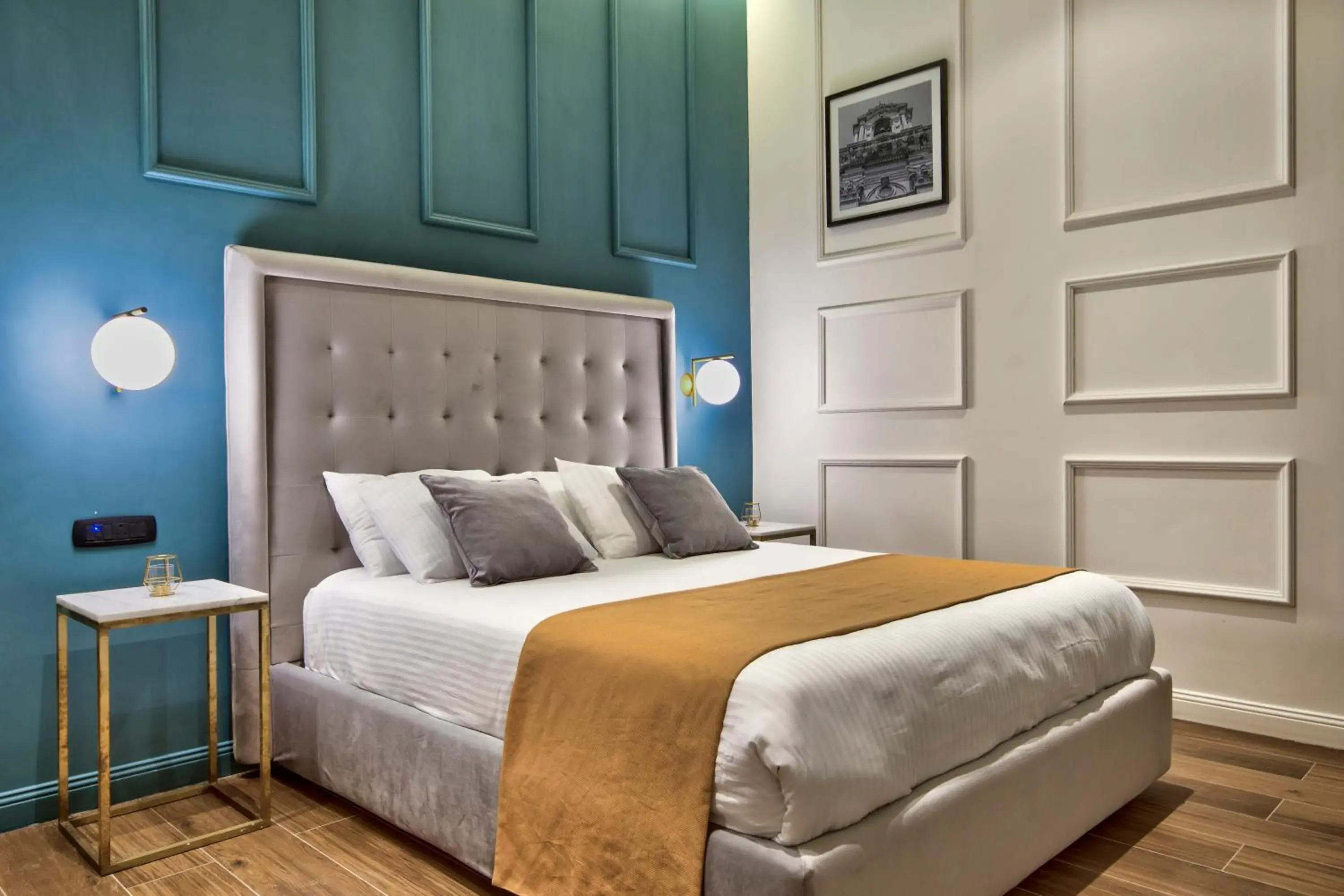 Deluxe Double Room 1st Floor Window facing internal Courtyard 4 in 23 Boutique Hotel Deluxe Double Room 1st Floor Window facing internal Courtyard 4 in 23 Boutique Hotel