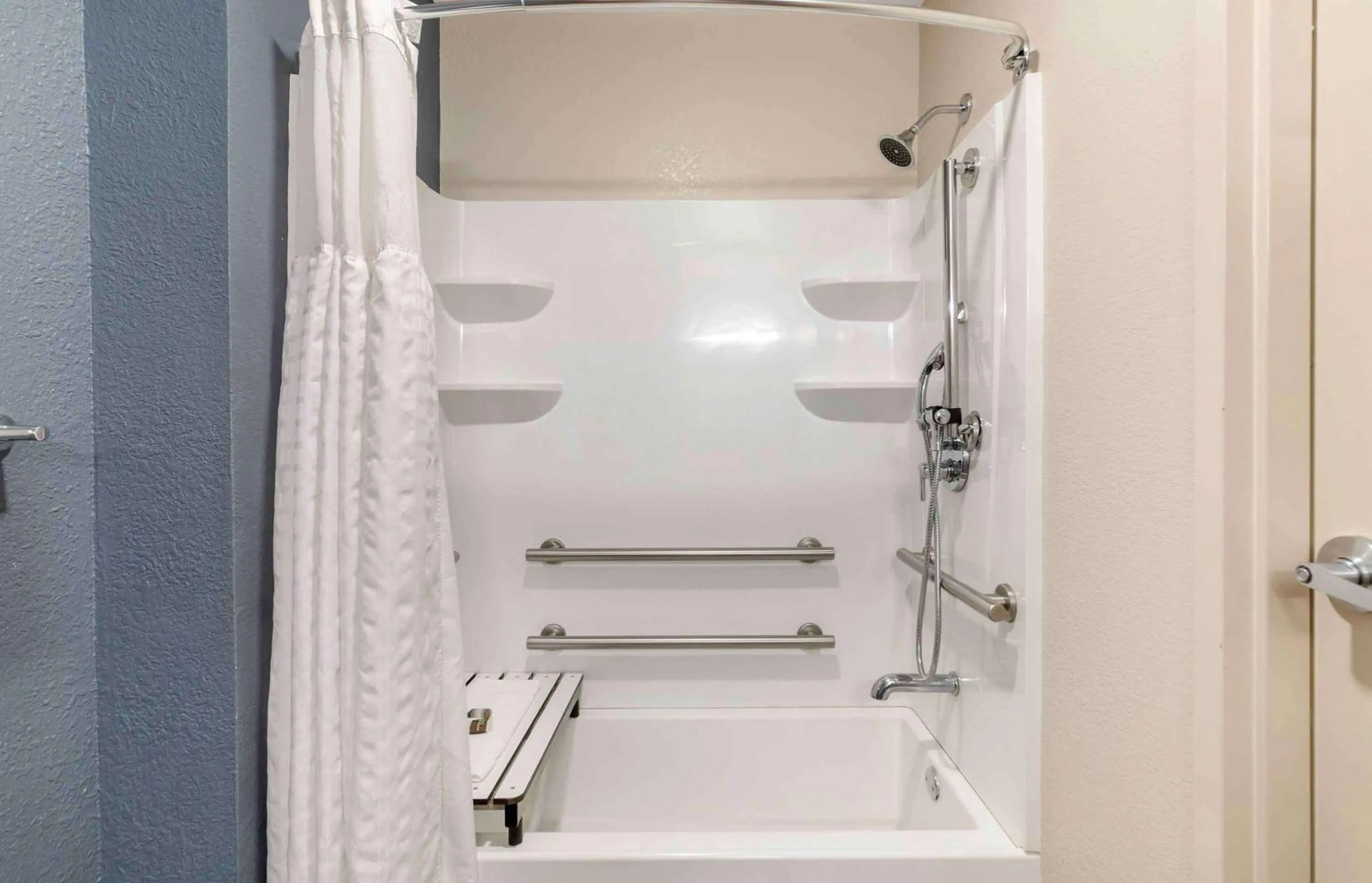 Bathroom in Extended Stay America Premier Suites - Fort Lauderdale - Deerfield Beach