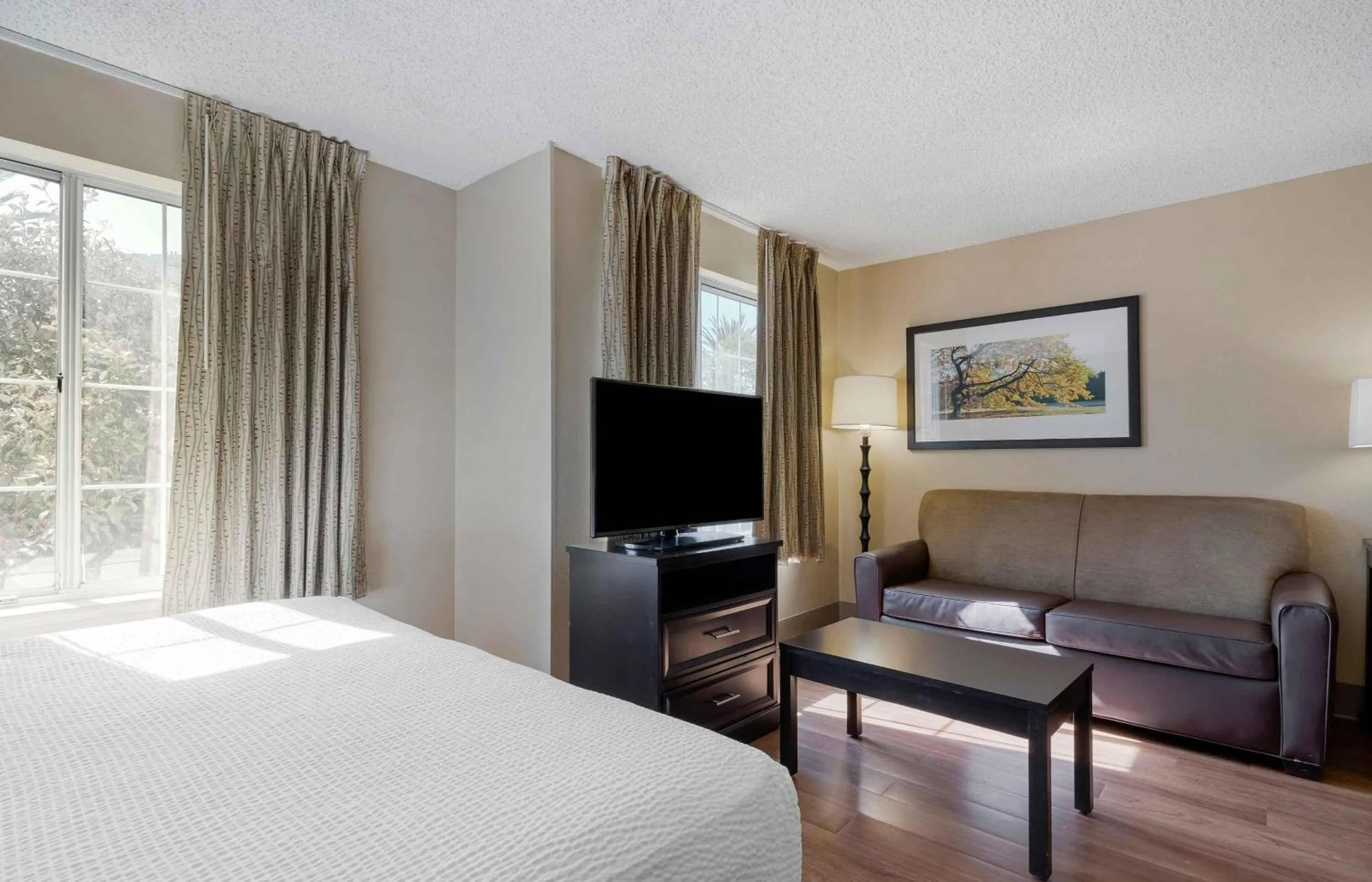 Bedroom, Bed in Extended Stay America Suites - Fremont - Fremont Blvd South