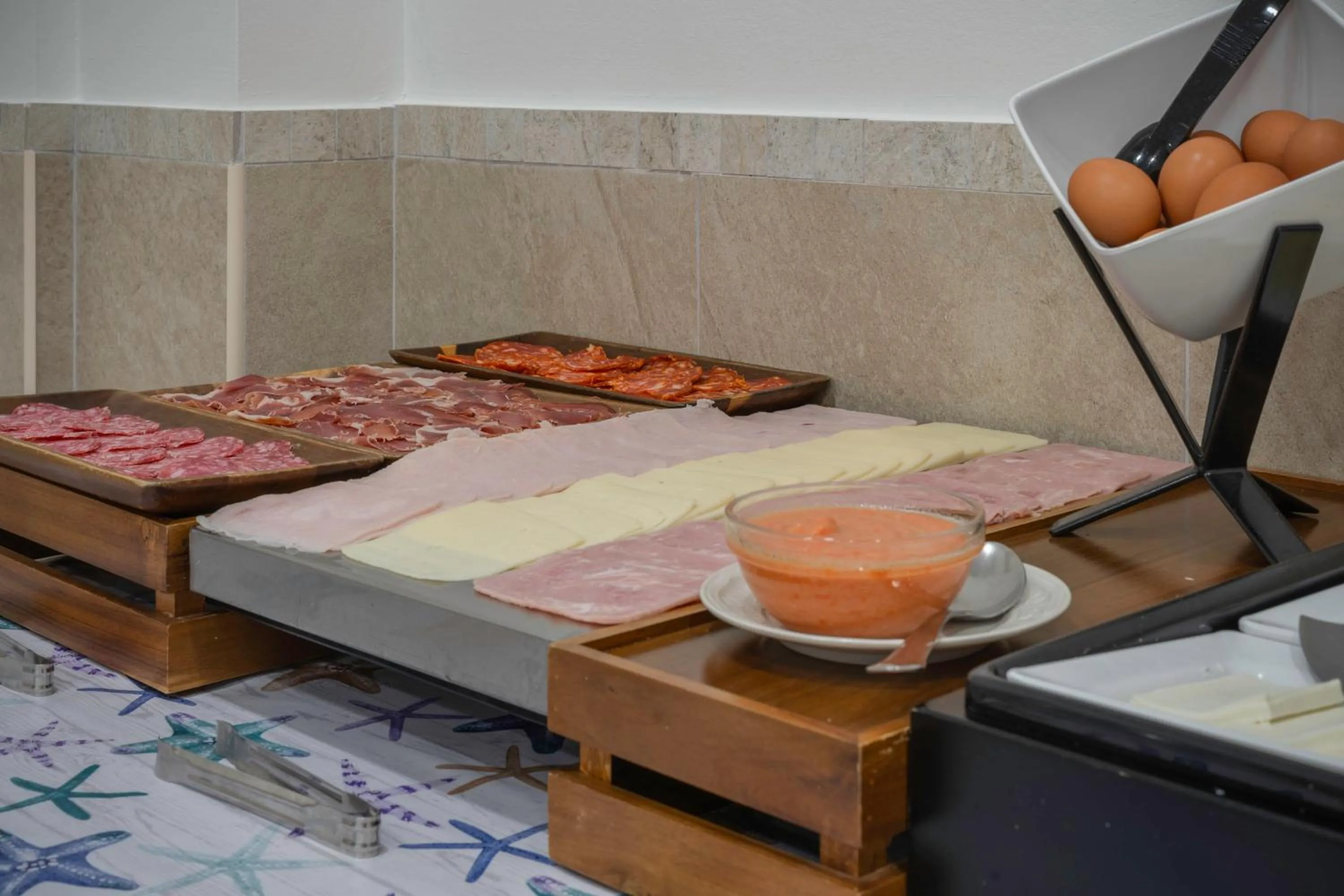 Buffet breakfast in Hotel Tolosa