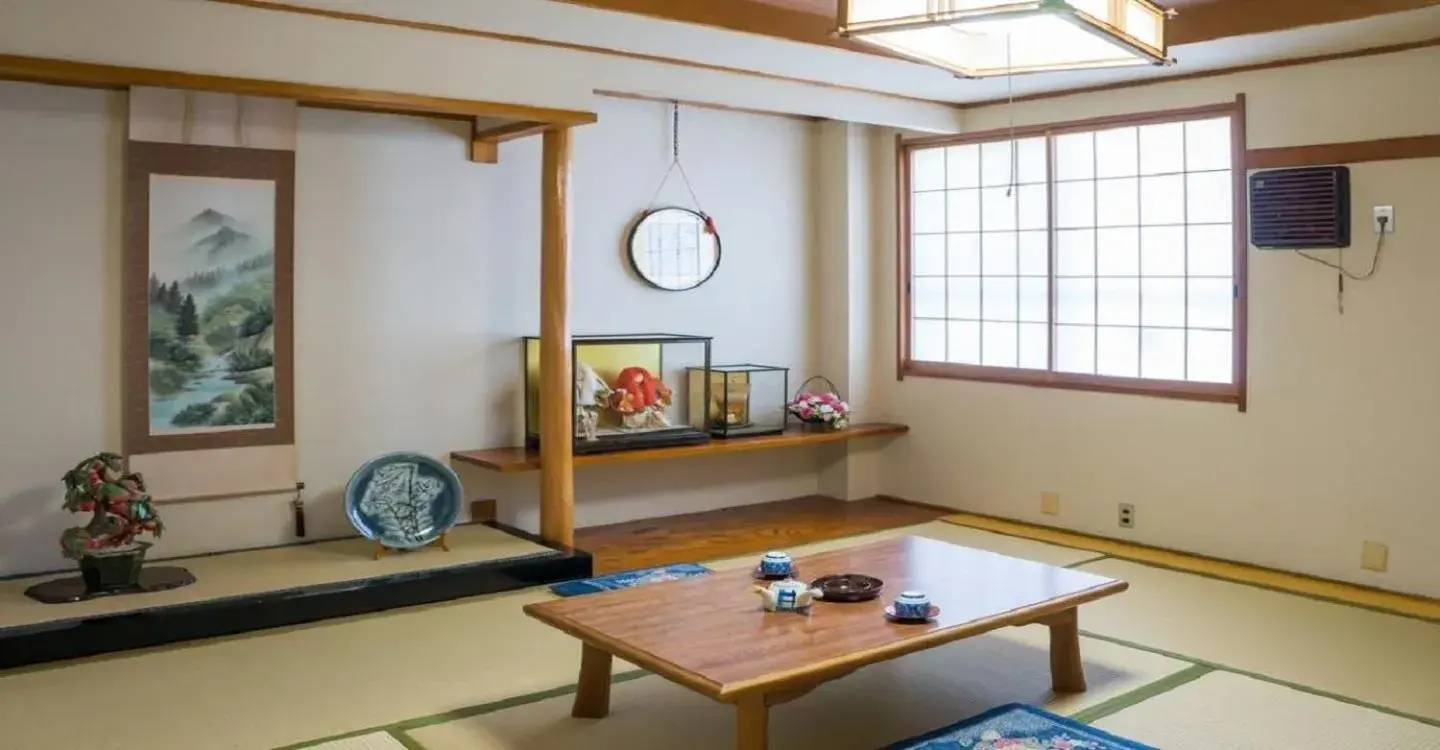 Studio - single occupancy in Ryokan Suzukisou-8 tatami mats room No bath and toilet- Vacation STAY 17864 Studio - single occupancy in Ryokan Suzukisou-8 tatami mats room No bath and toilet- Vacation STAY 17864
