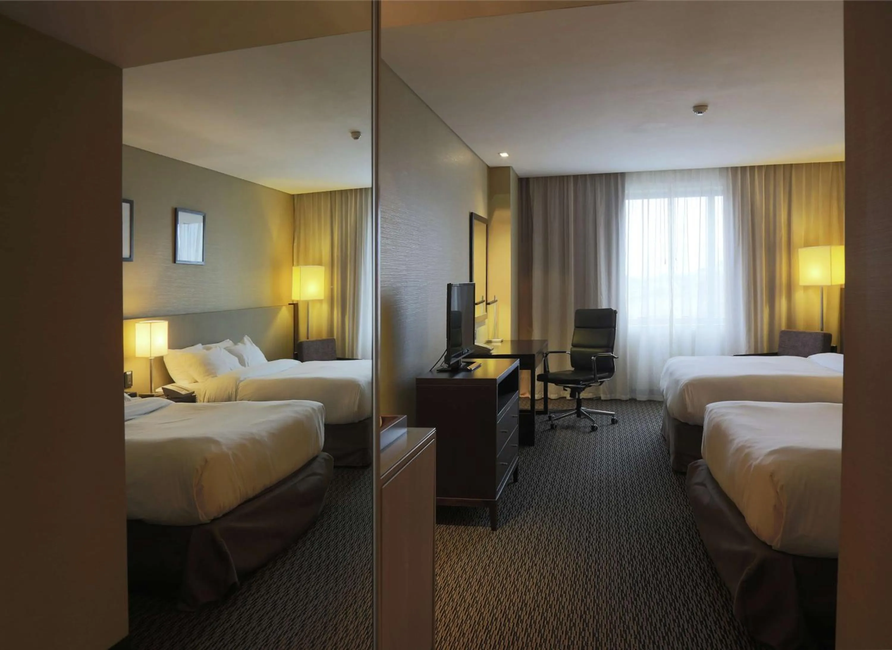 Bedroom, Bed in Hilton Garden Inn Tucuman