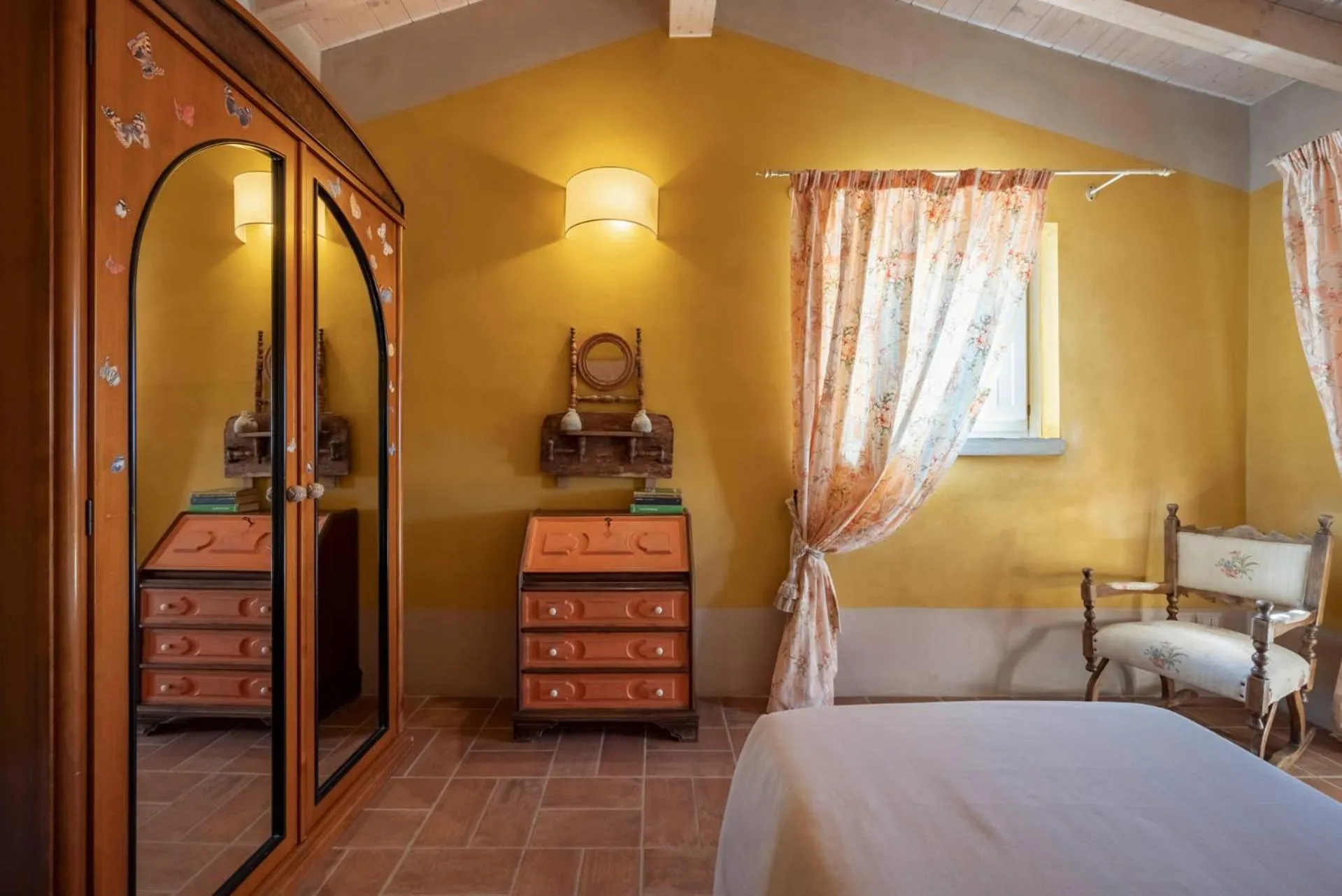 Bed in Guadalupe Tuscany Resort