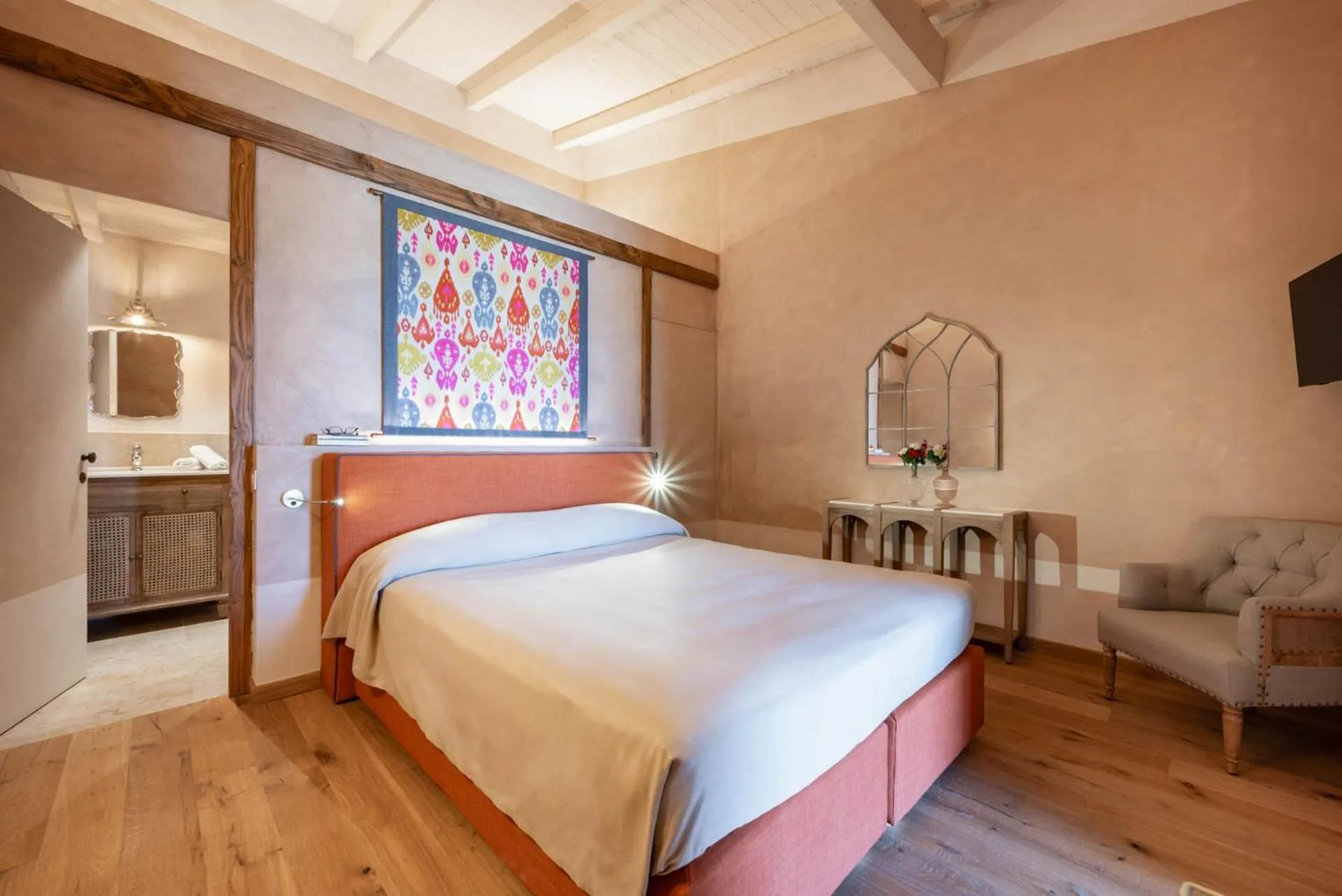 Bed in Guadalupe Tuscany Resort