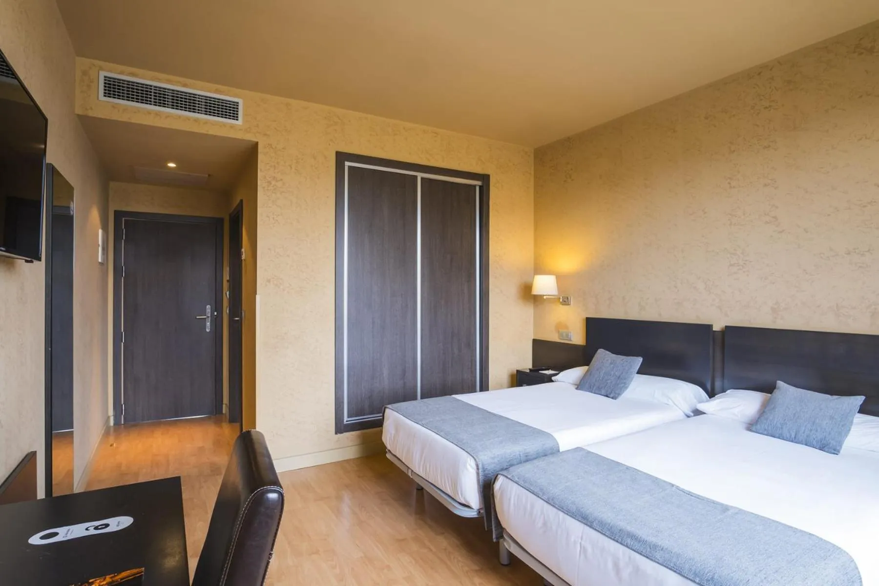 Photo of the whole room, Bed in El Espinar