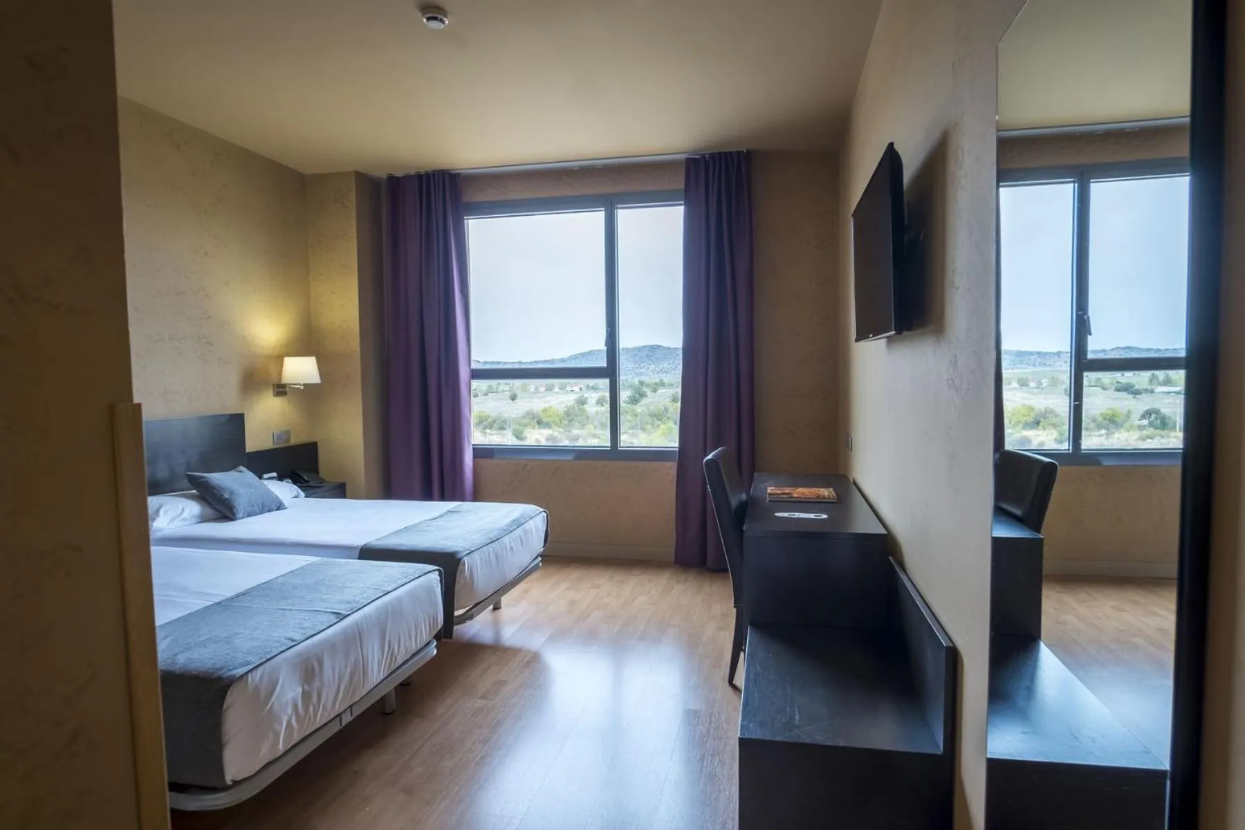 Bedroom, Bed in El Espinar