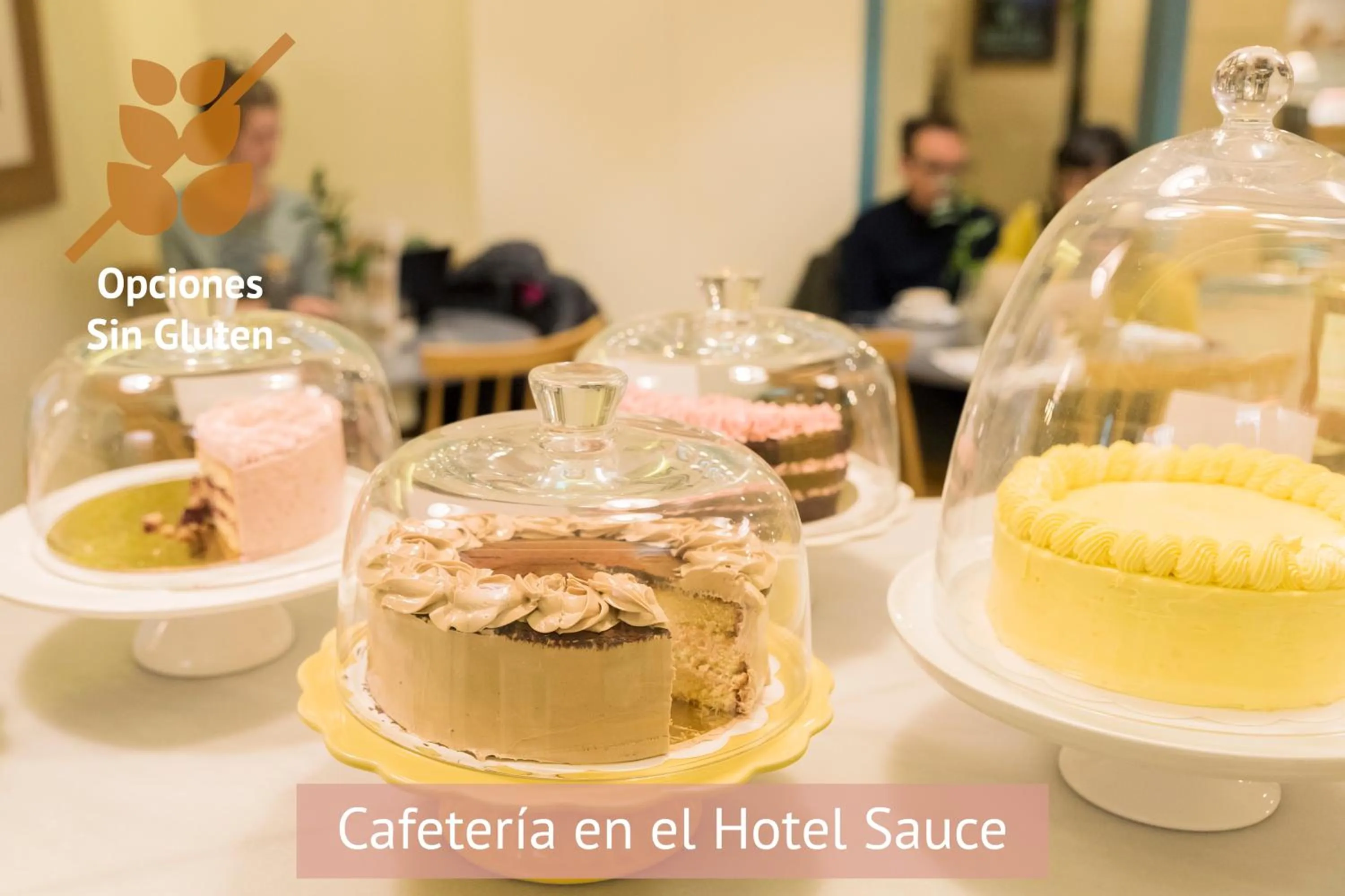 Restaurant/places to eat in Apartamentos Sabinas El Pilar