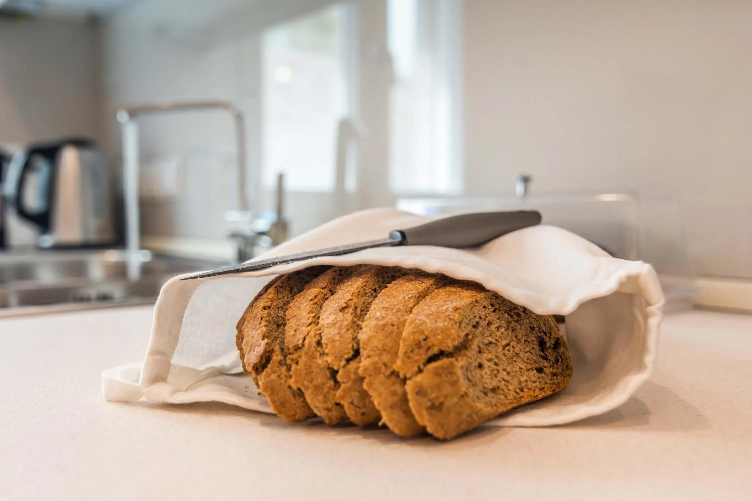 Food and drinks in White Rock Milos Suites