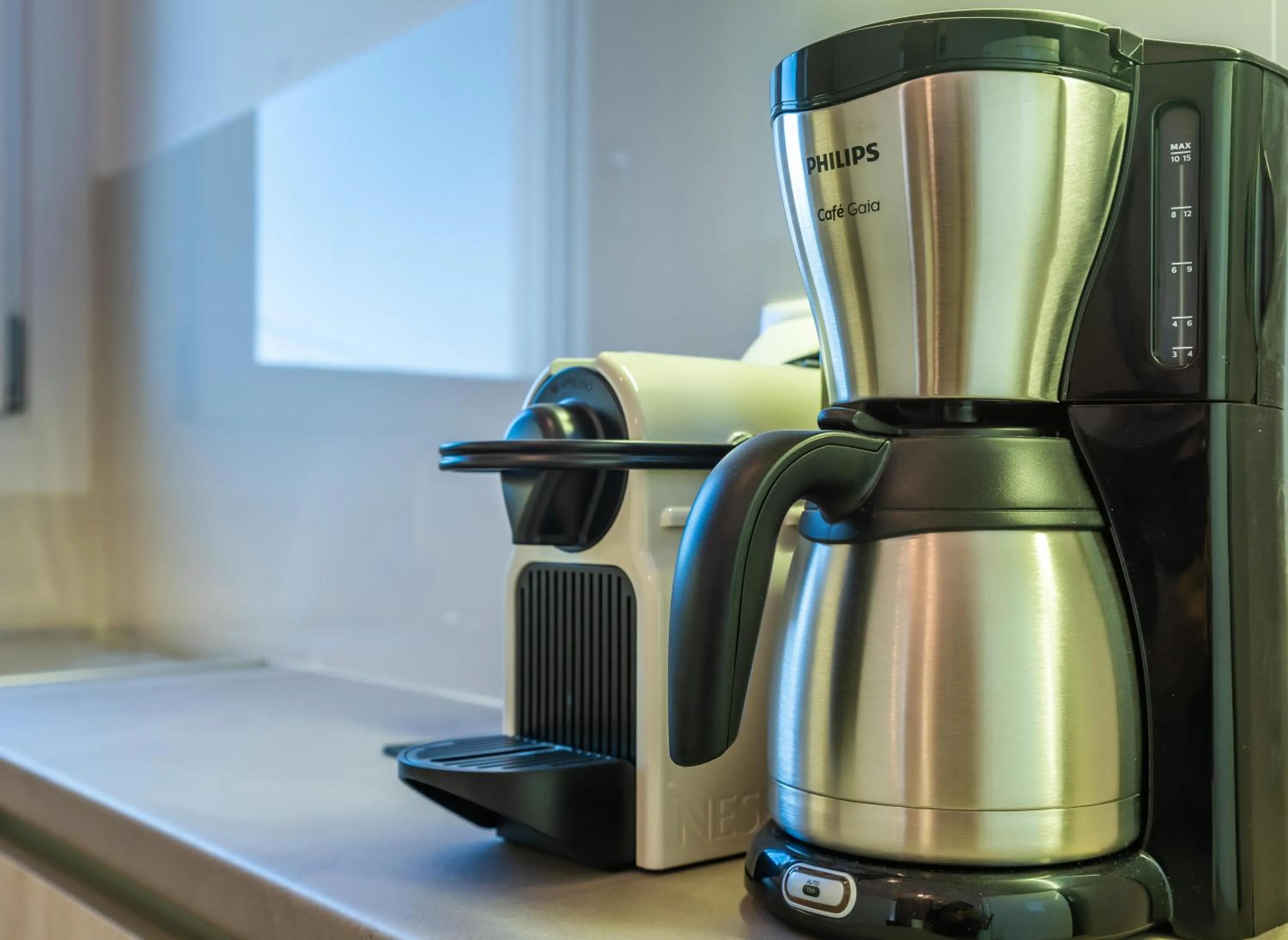 Coffee/tea facilities in White Rock Milos Suites