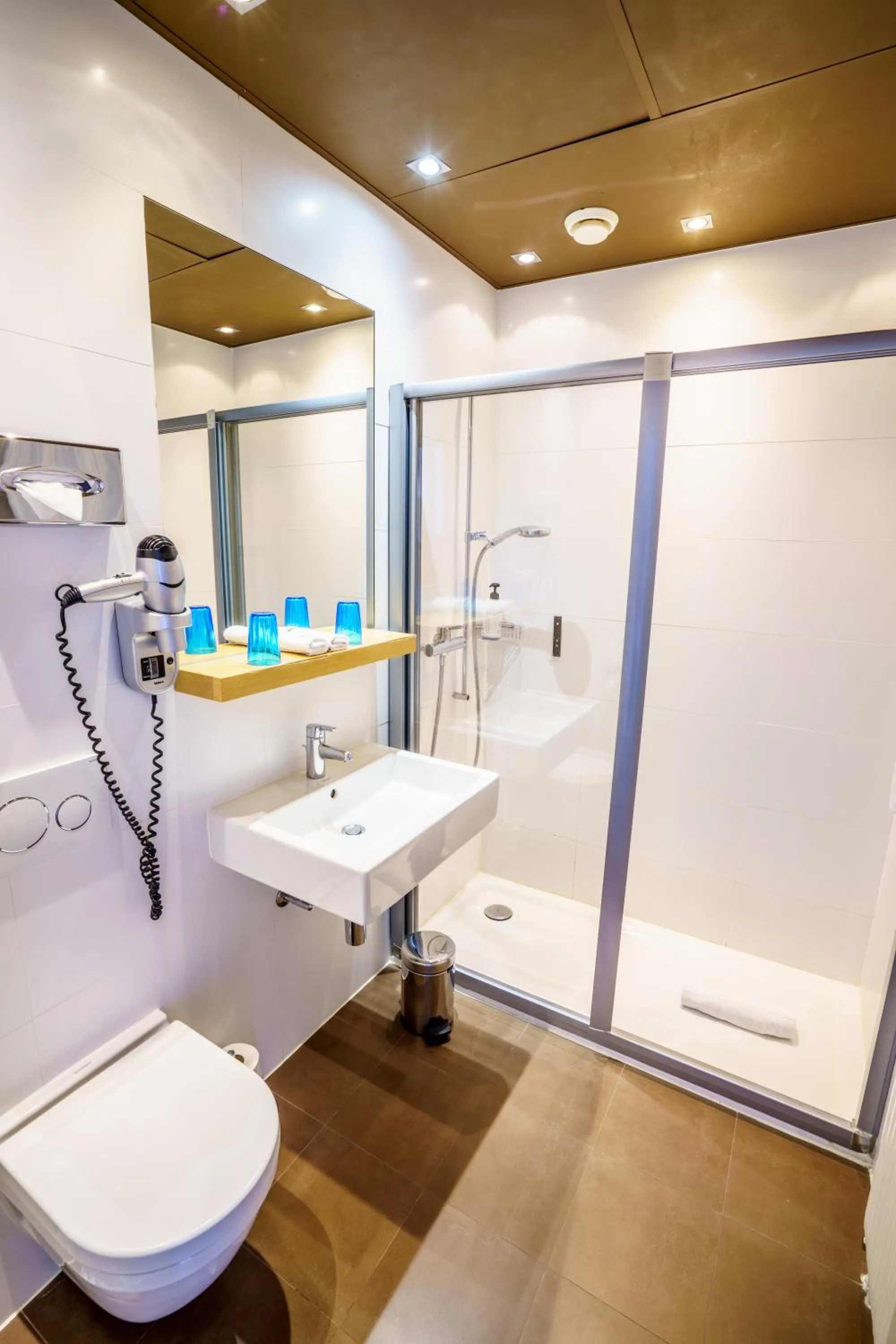 Shower in Rivage Hotel Restaurant Lutry